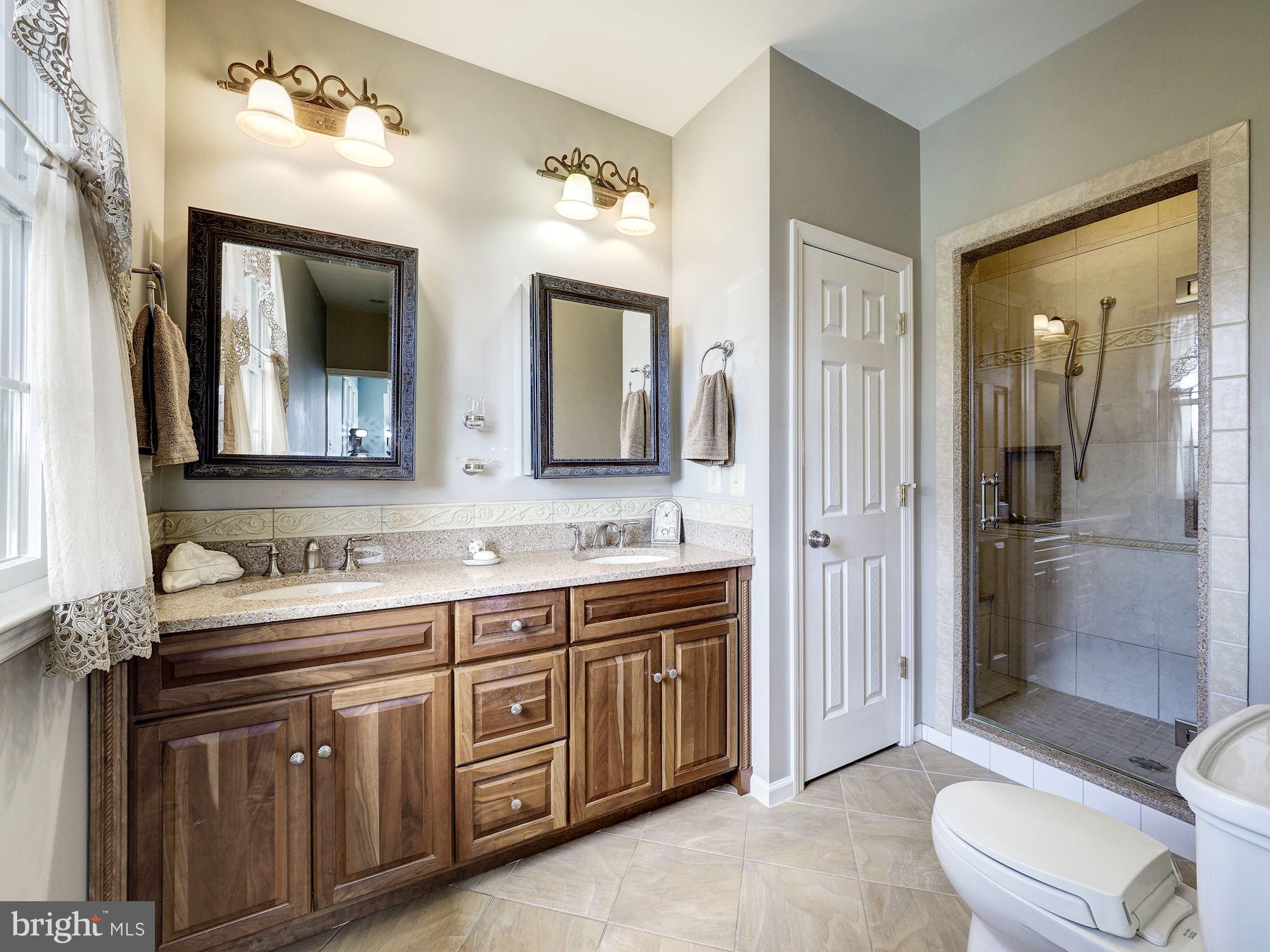 CONGRESSIONAL COUNTRY CLUB ESTATES - Residential