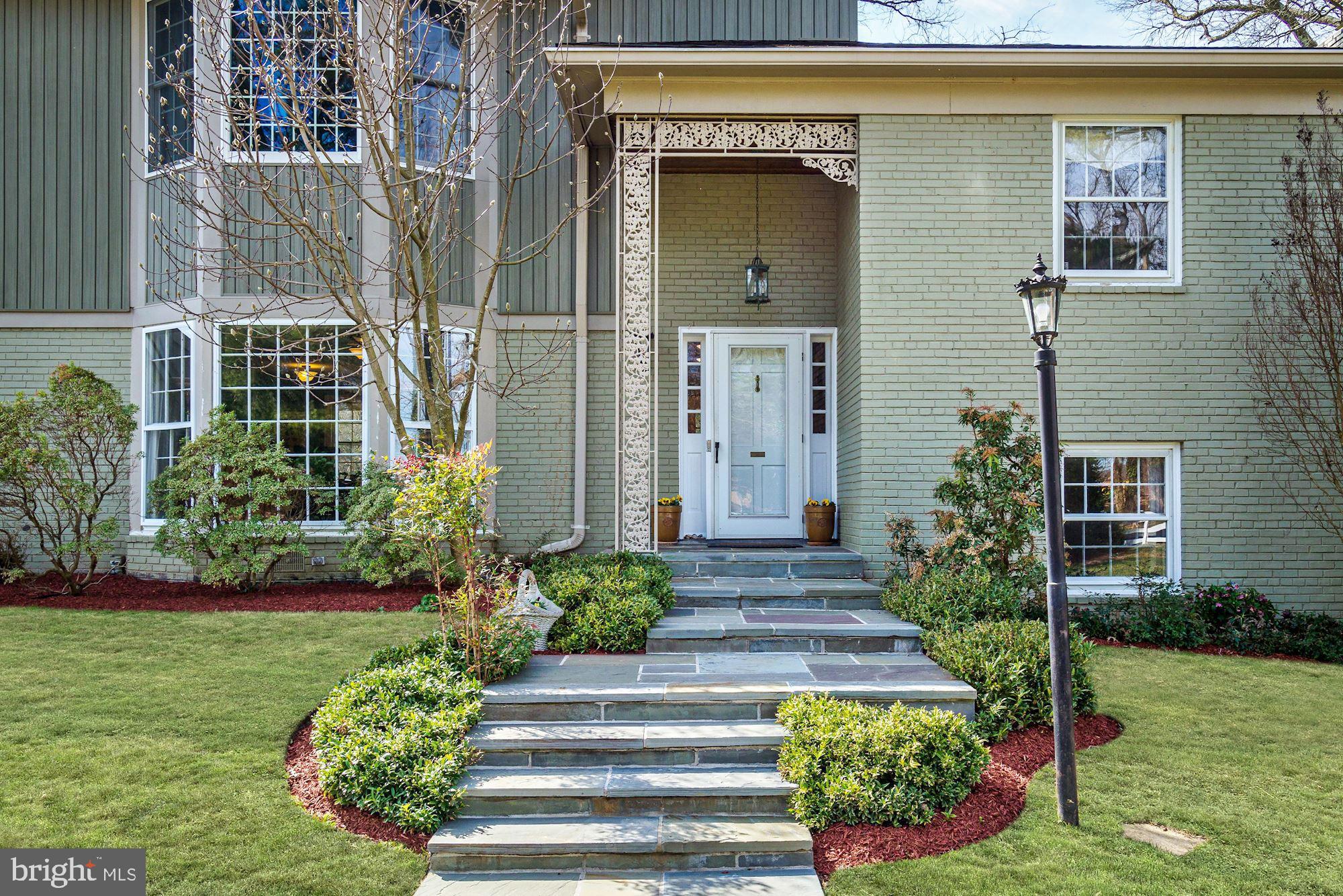 CONGRESSIONAL COUNTRY CLUB ESTATES - Residential