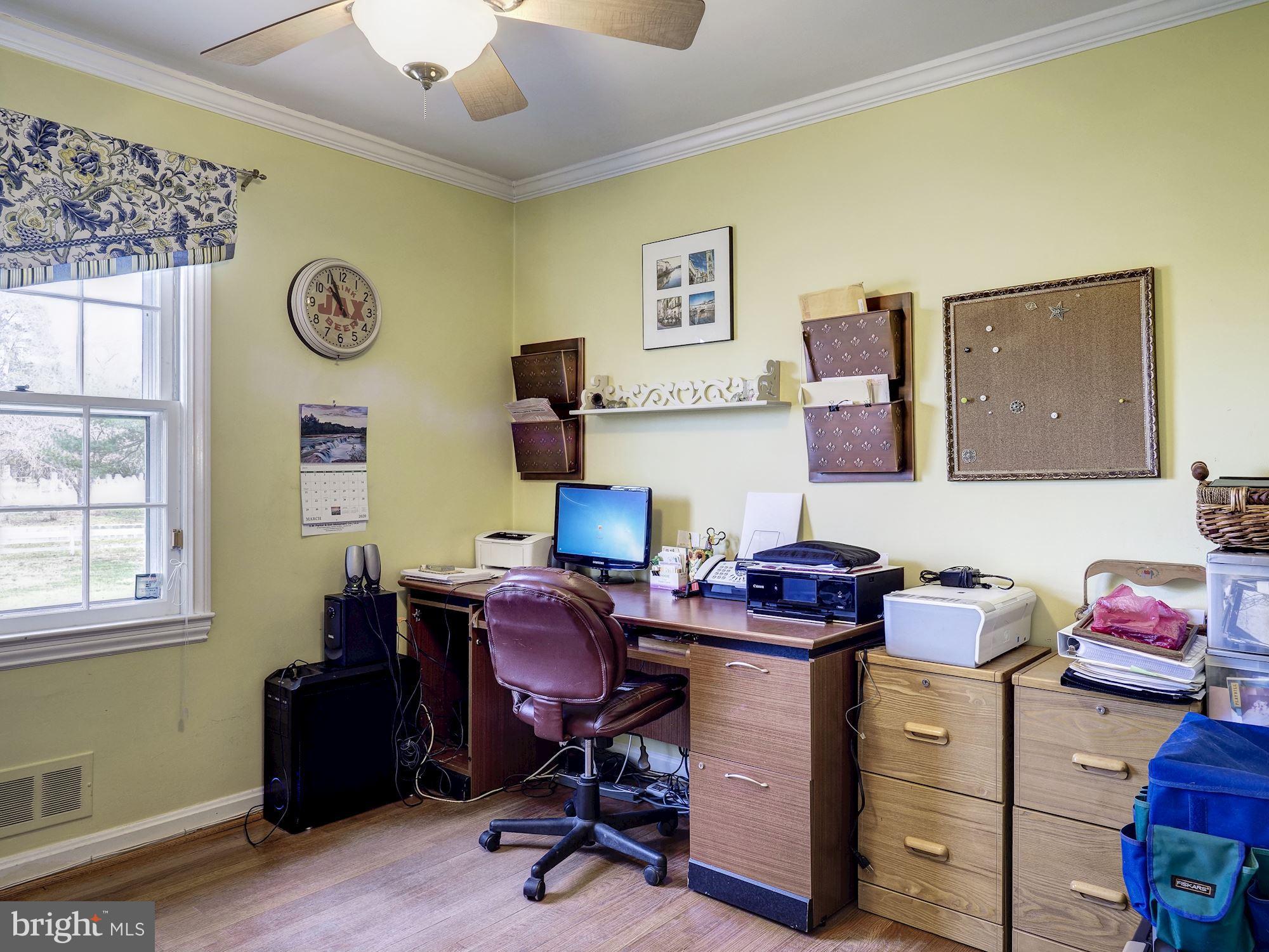 CONGRESSIONAL COUNTRY CLUB ESTATES - Residential