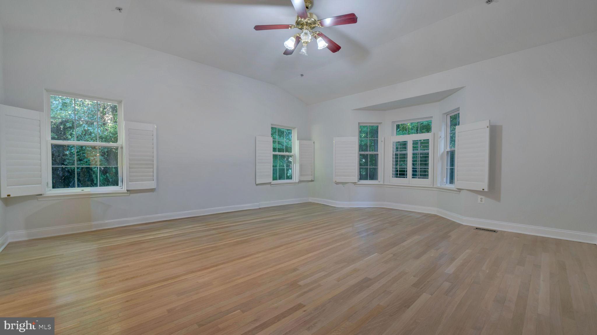 PUTTERS CHOICE - Residential Lease