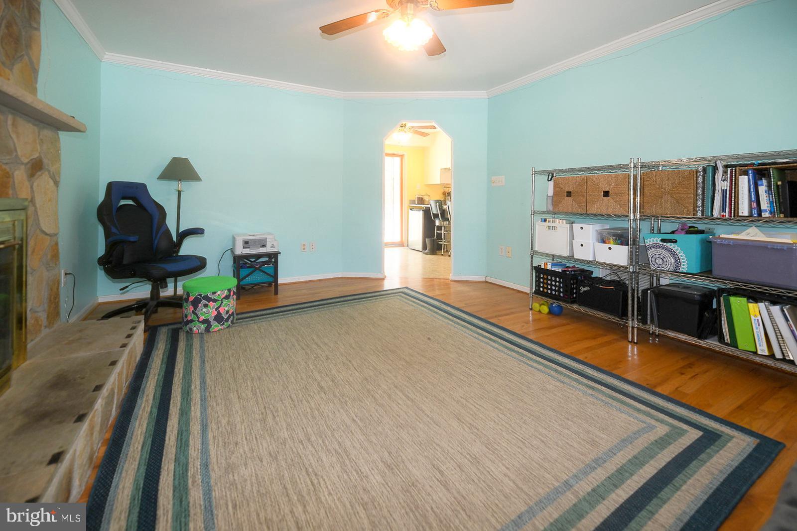 LAUREL BRANCH - Residential