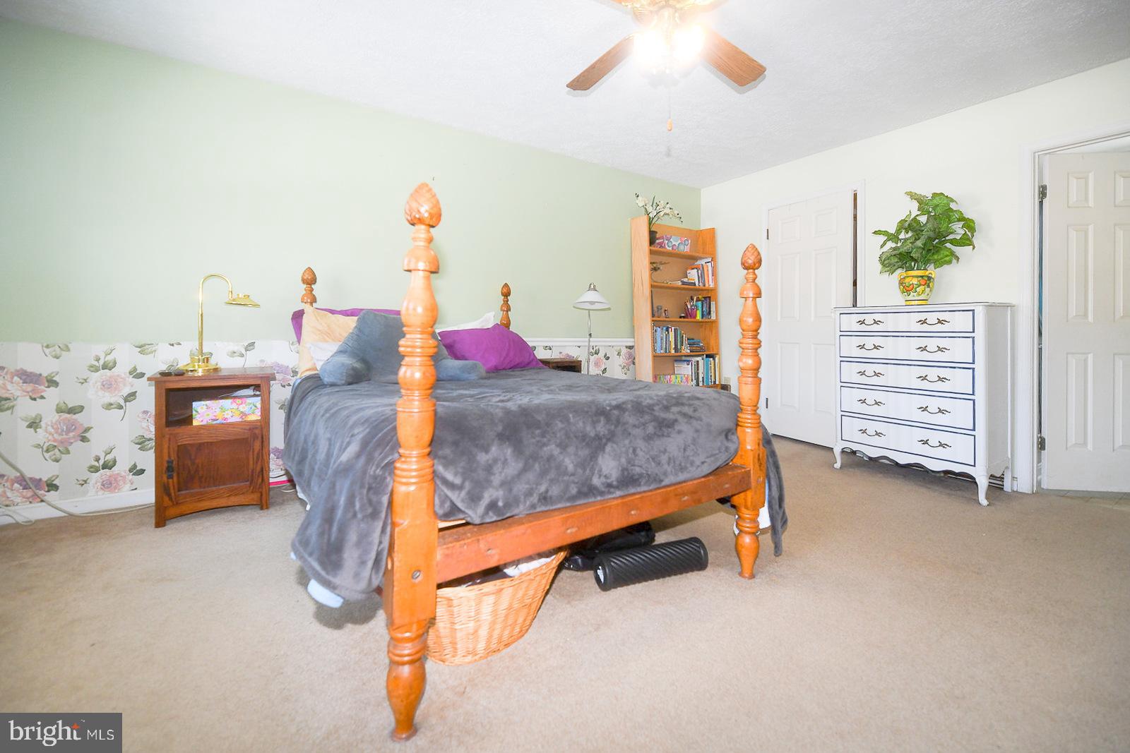 LAUREL BRANCH - Residential