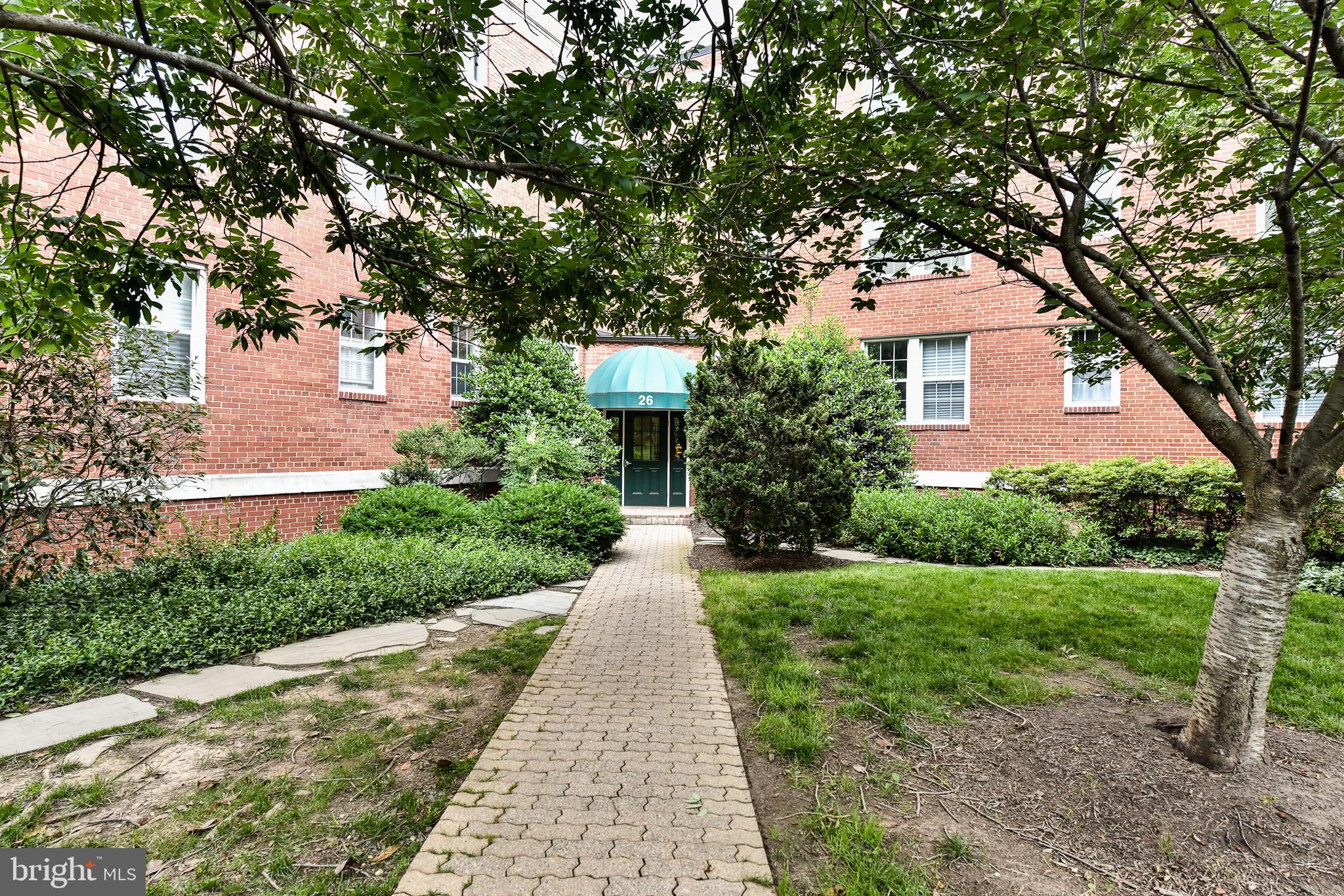 ARBORS OF ARLINGTON - Residential Lease