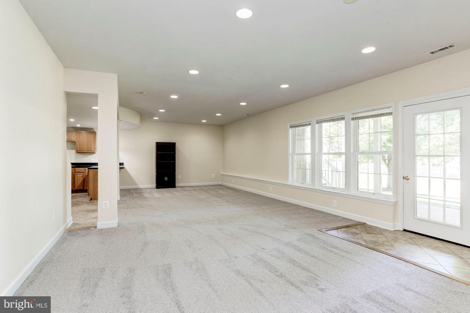 MAYFIELD TRACE - Residential