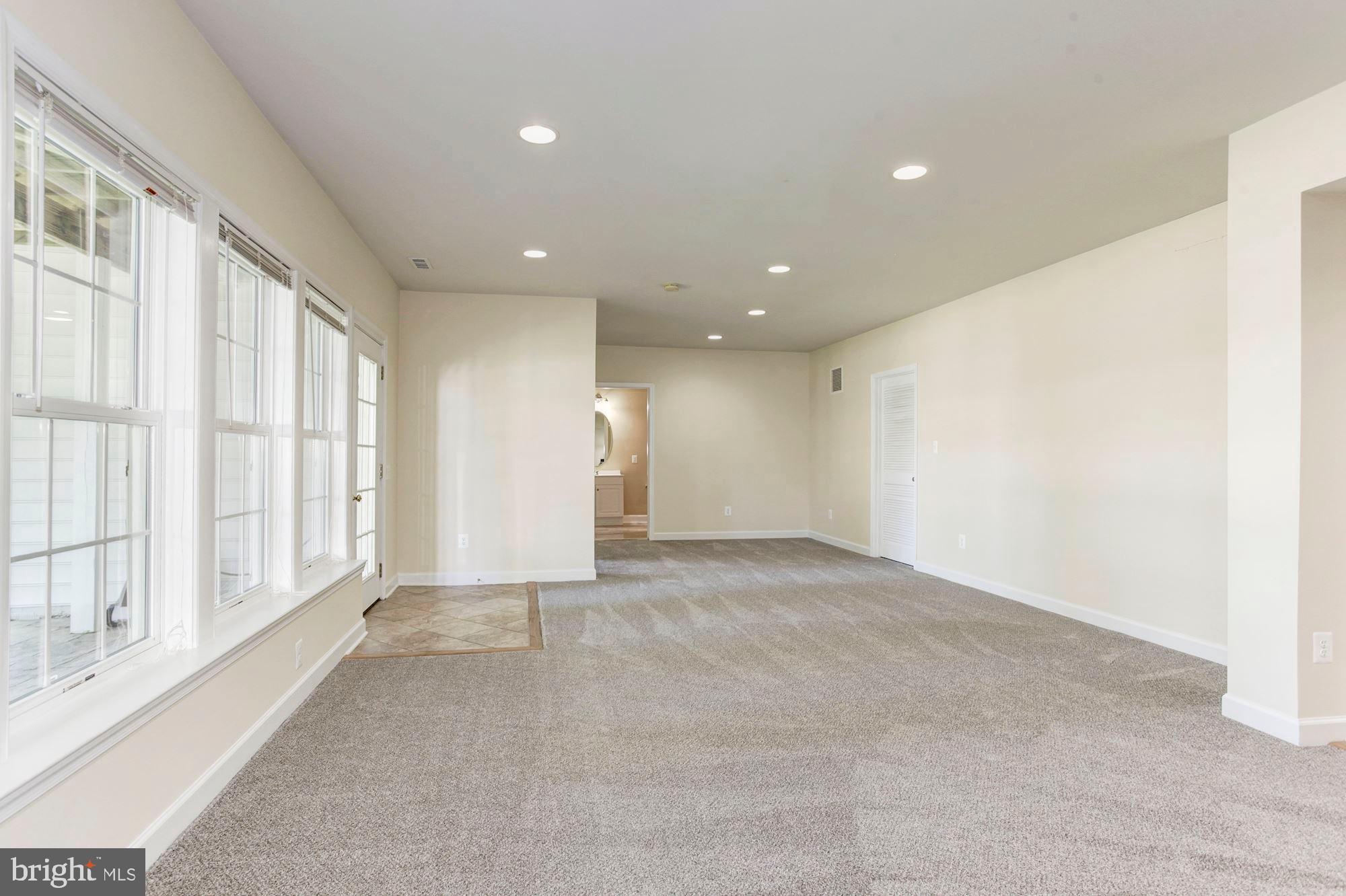 MAYFIELD TRACE - Residential