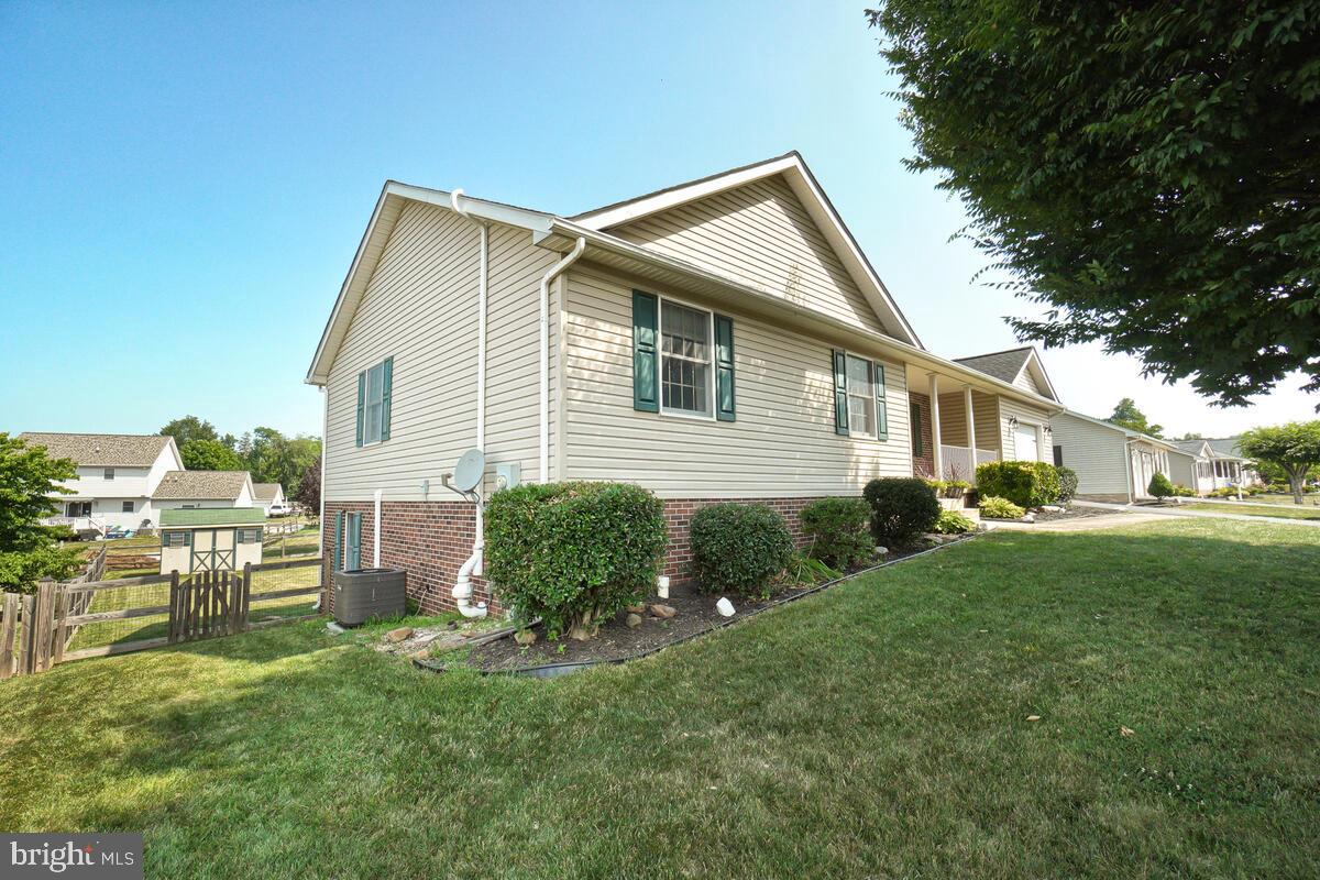 BENNETT ESTATES - Residential