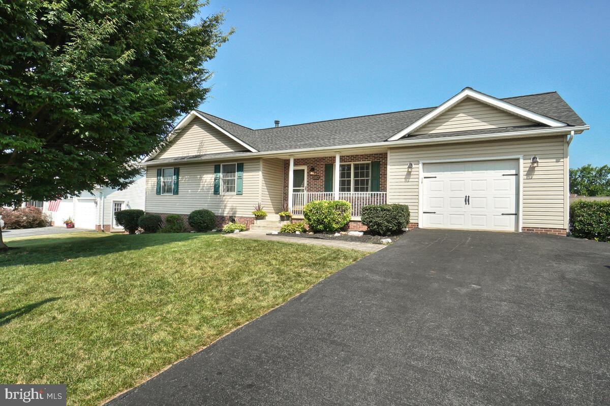 BENNETT ESTATES - Residential