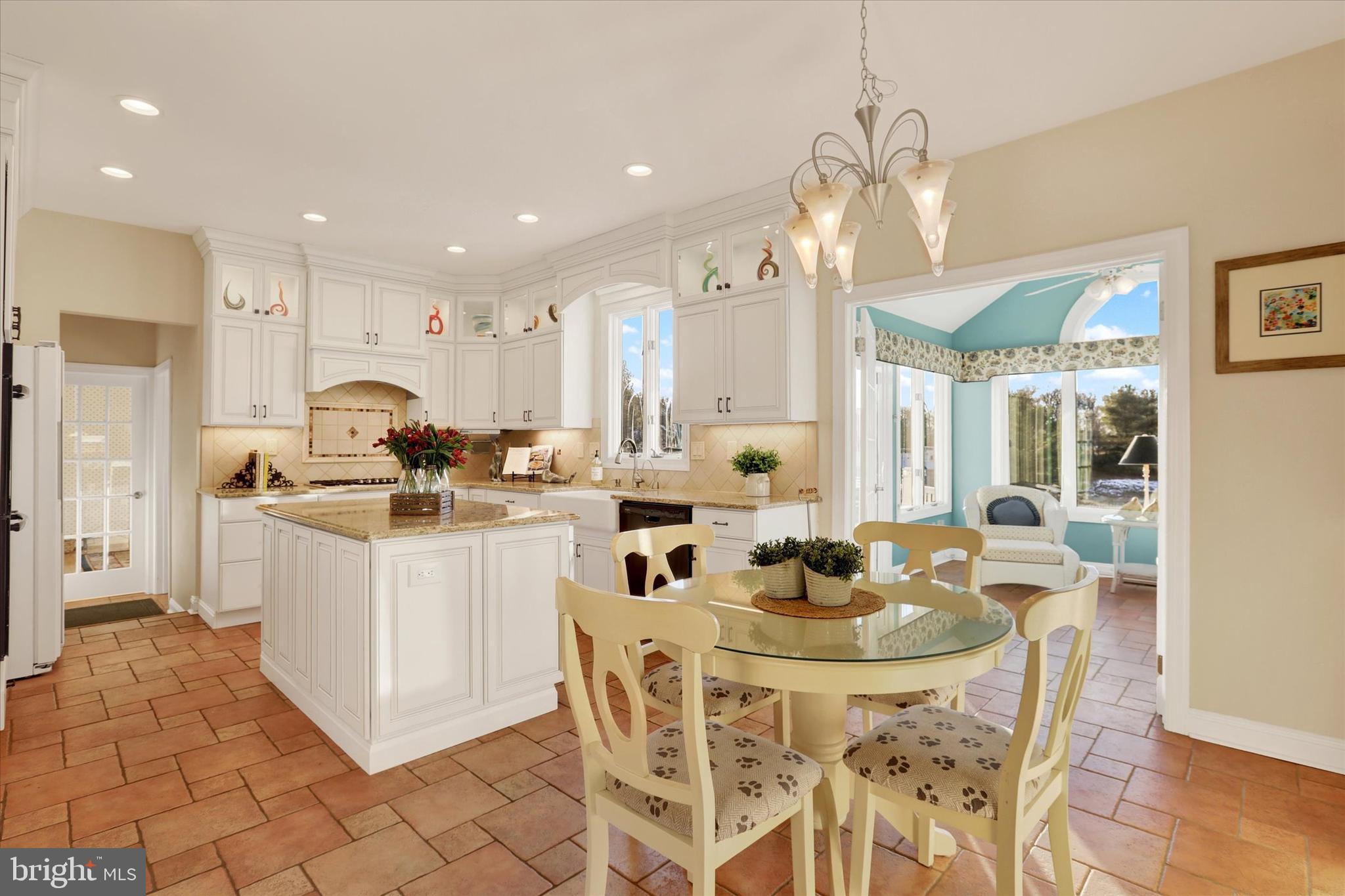 NORTHAMPTON CHASE - Residential