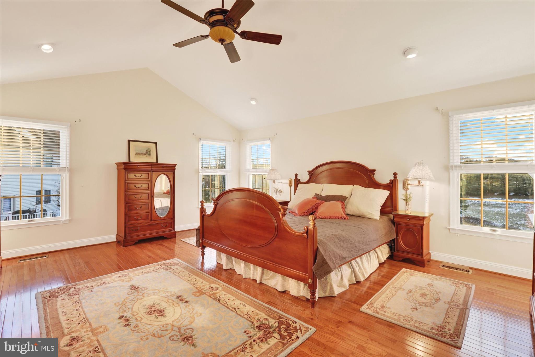 NORTHAMPTON CHASE - Residential