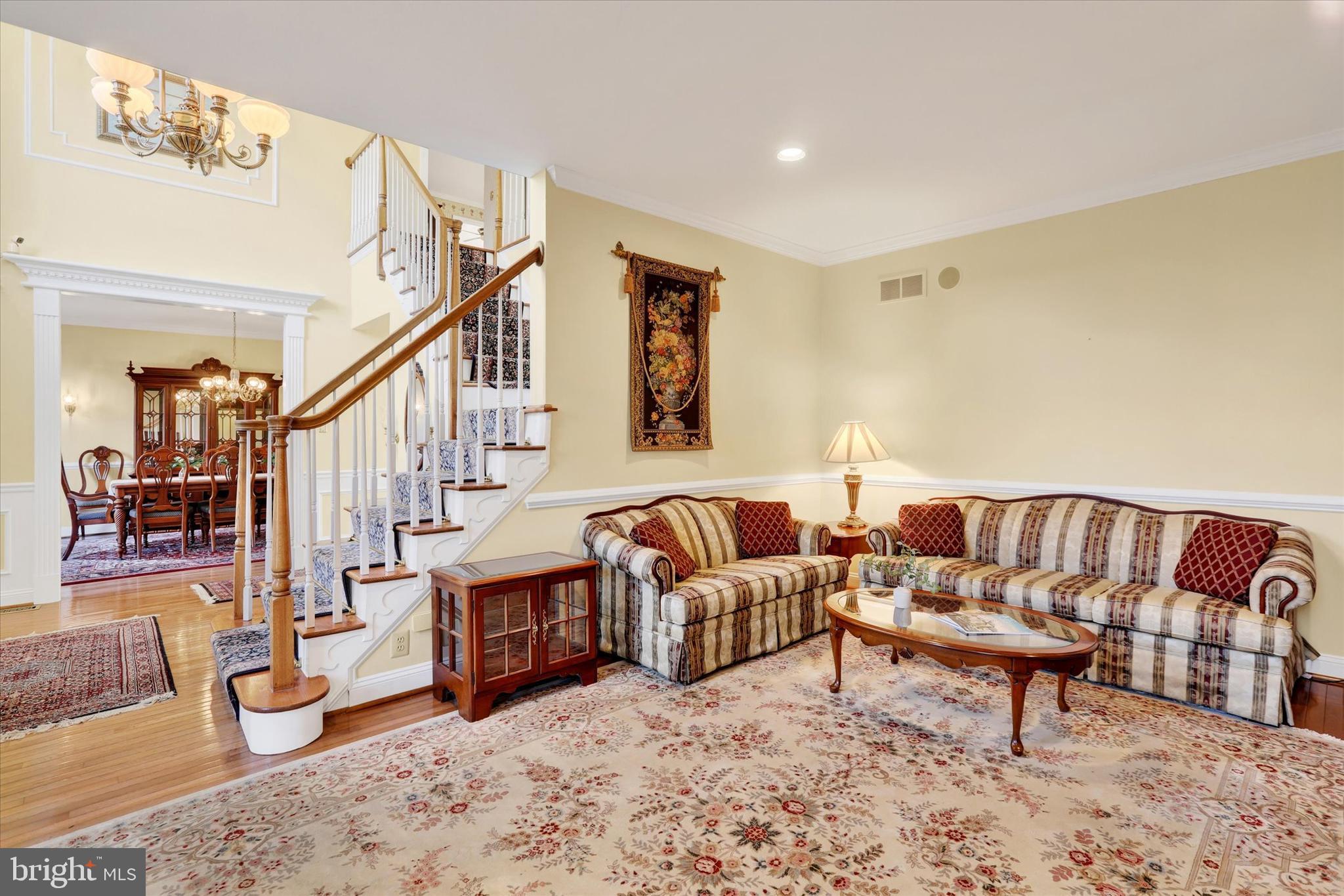 NORTHAMPTON CHASE - Residential