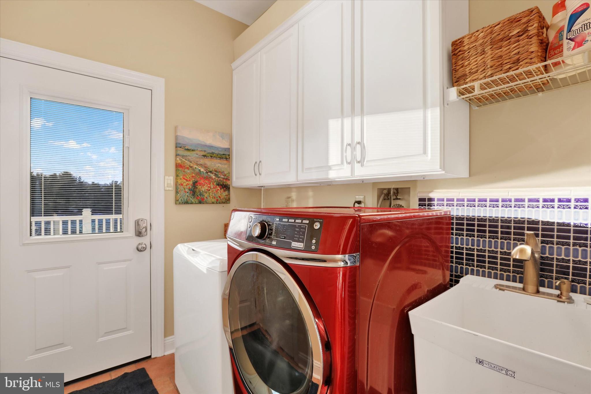 NORTHAMPTON CHASE - Residential