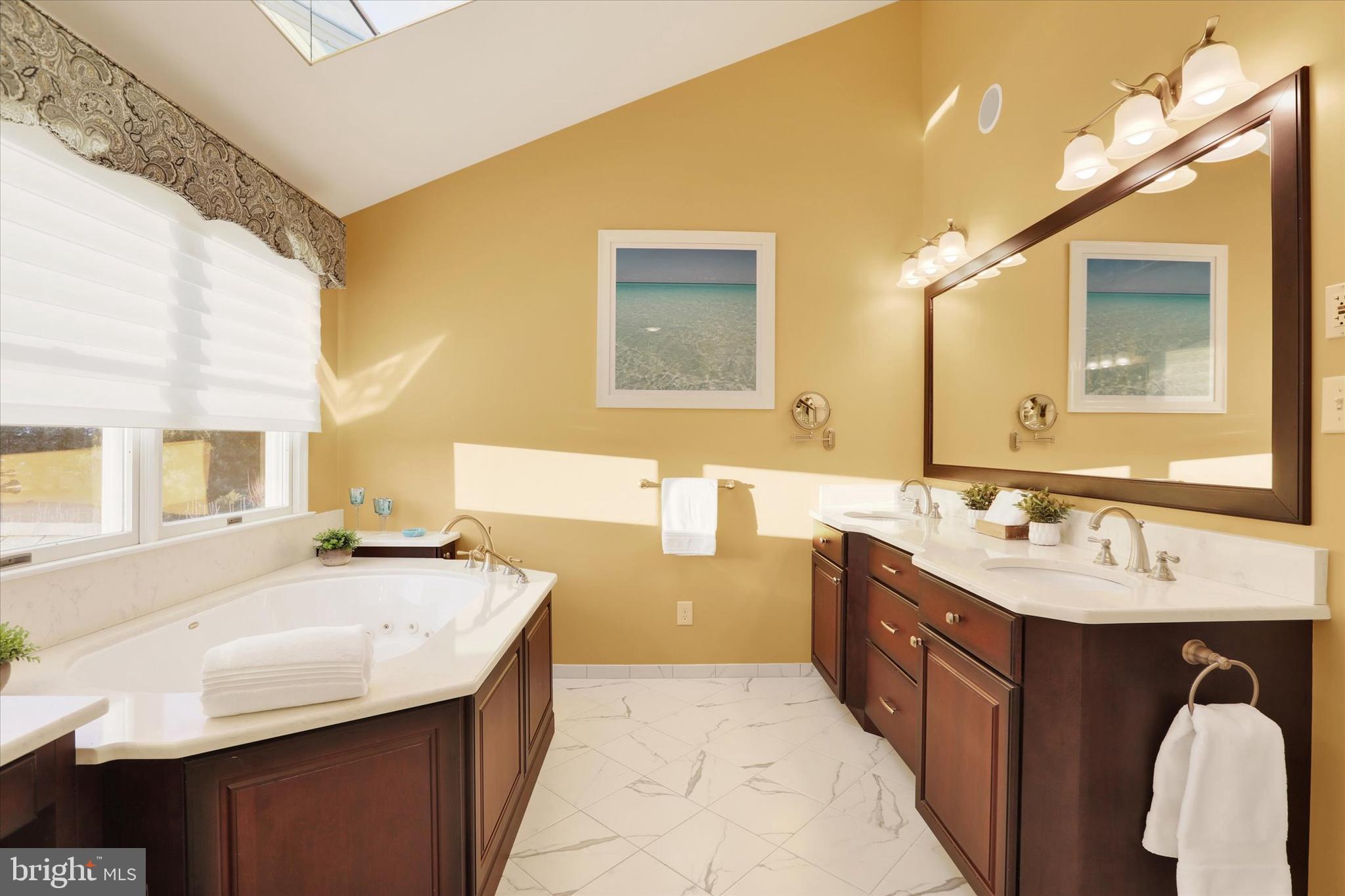 NORTHAMPTON CHASE - Residential