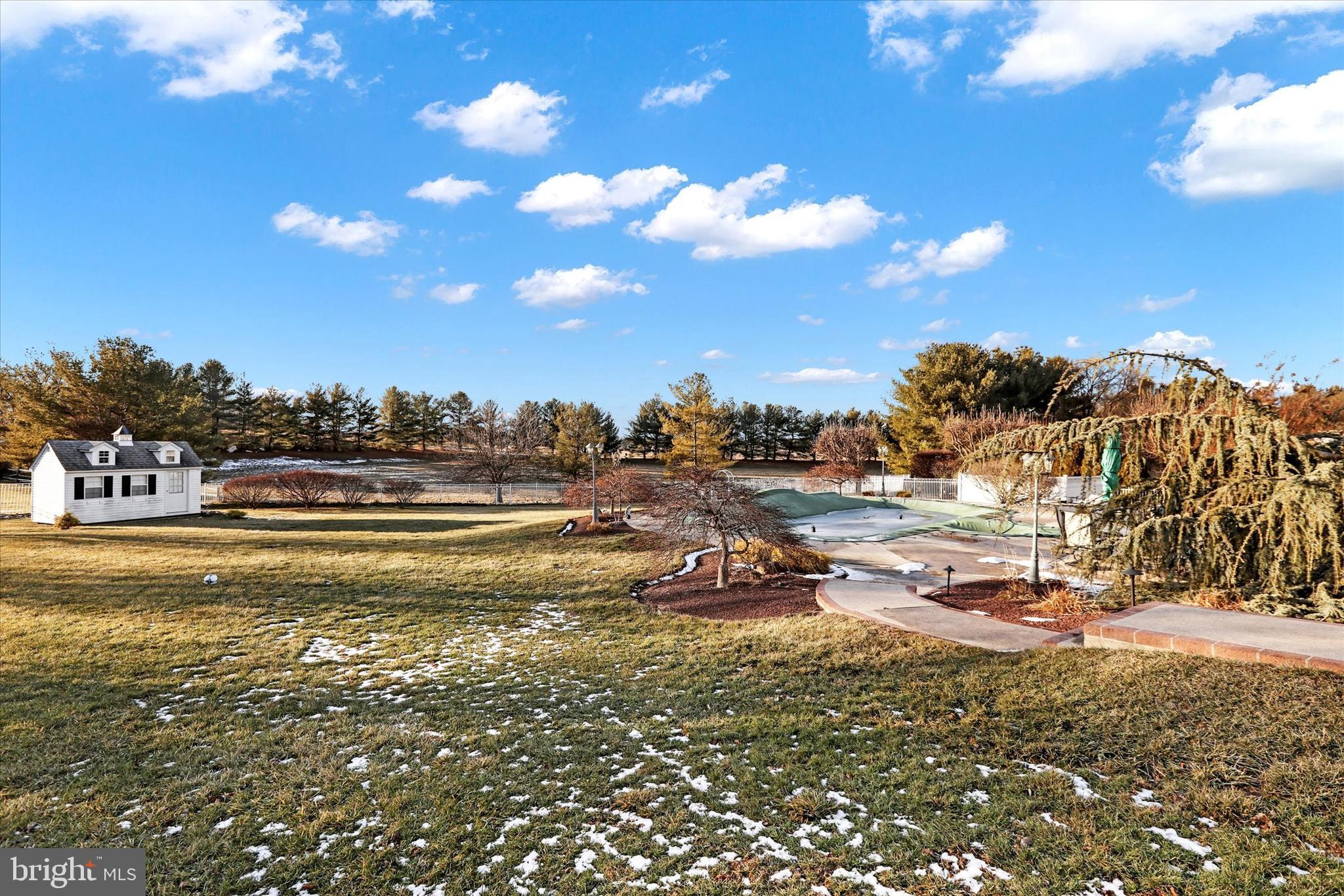 NORTHAMPTON CHASE - Residential