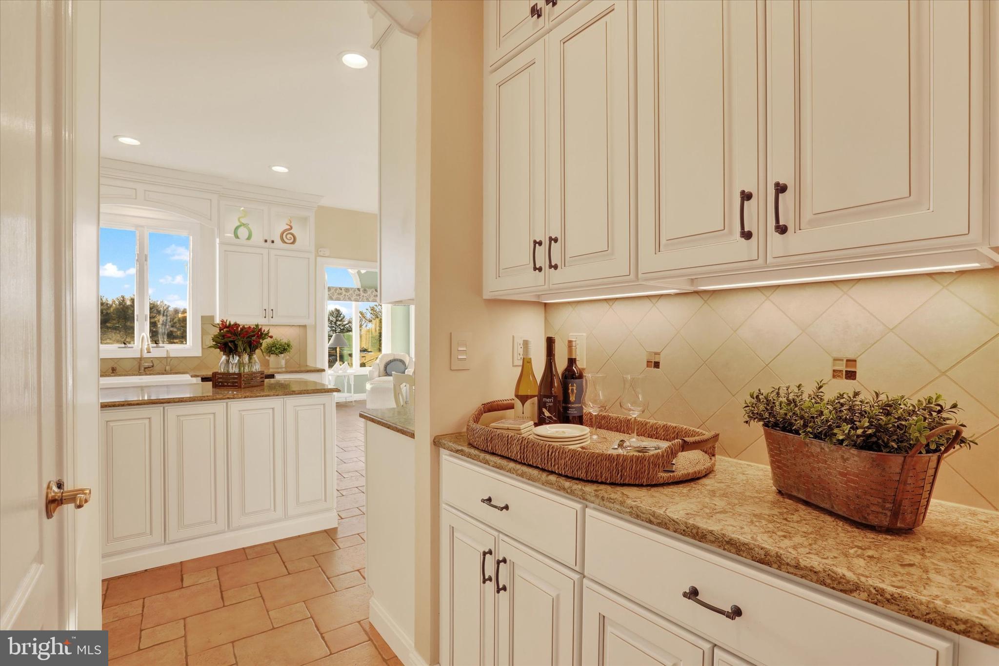 NORTHAMPTON CHASE - Residential