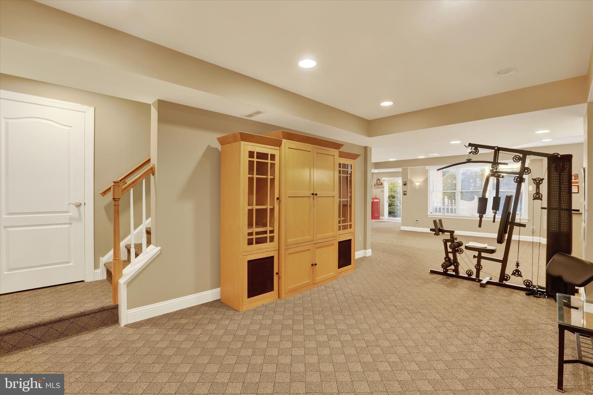 NORTHAMPTON CHASE - Residential