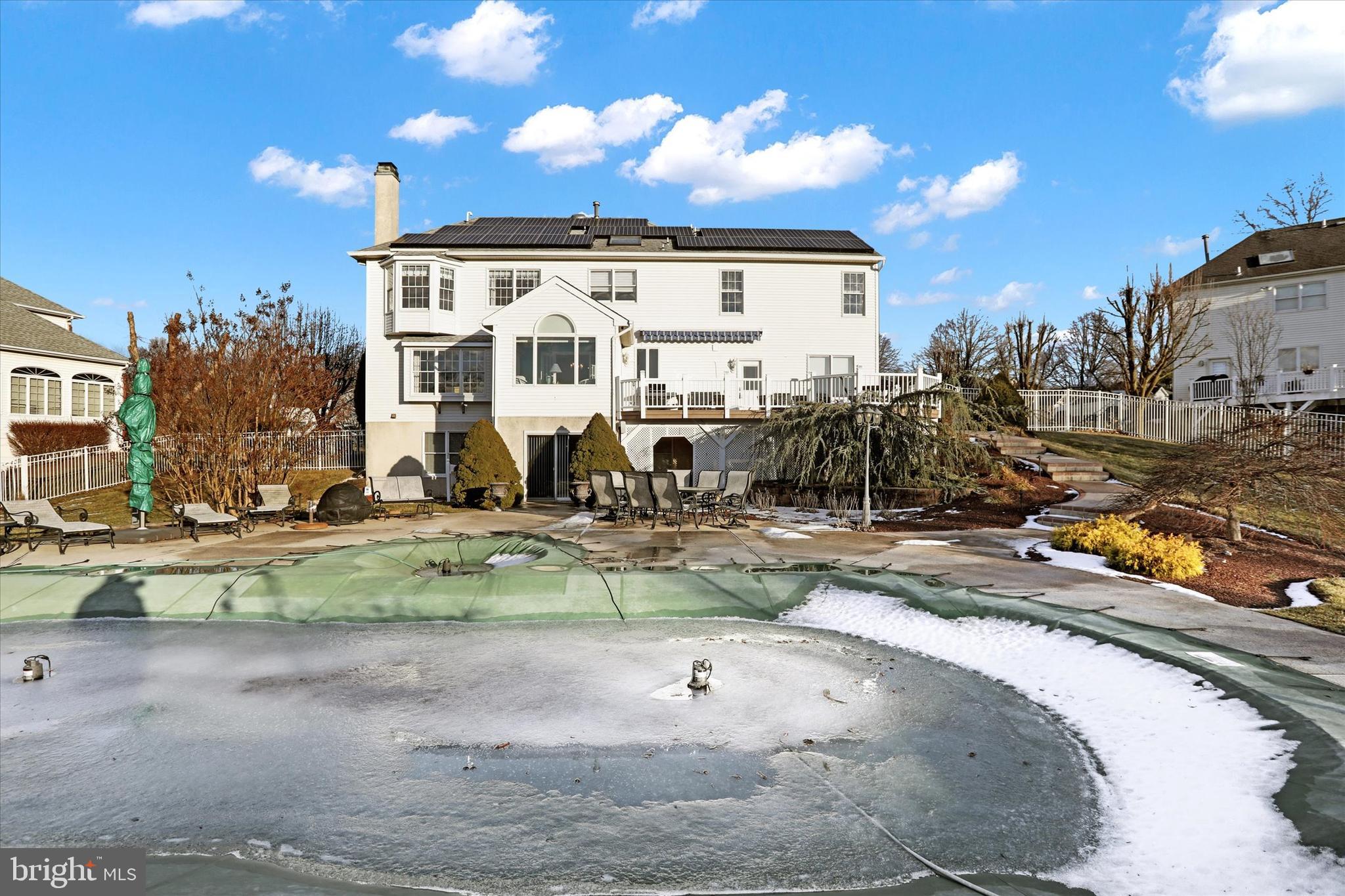 NORTHAMPTON CHASE - Residential