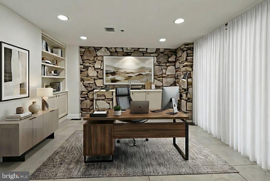 LOCUST GROVE - Residential