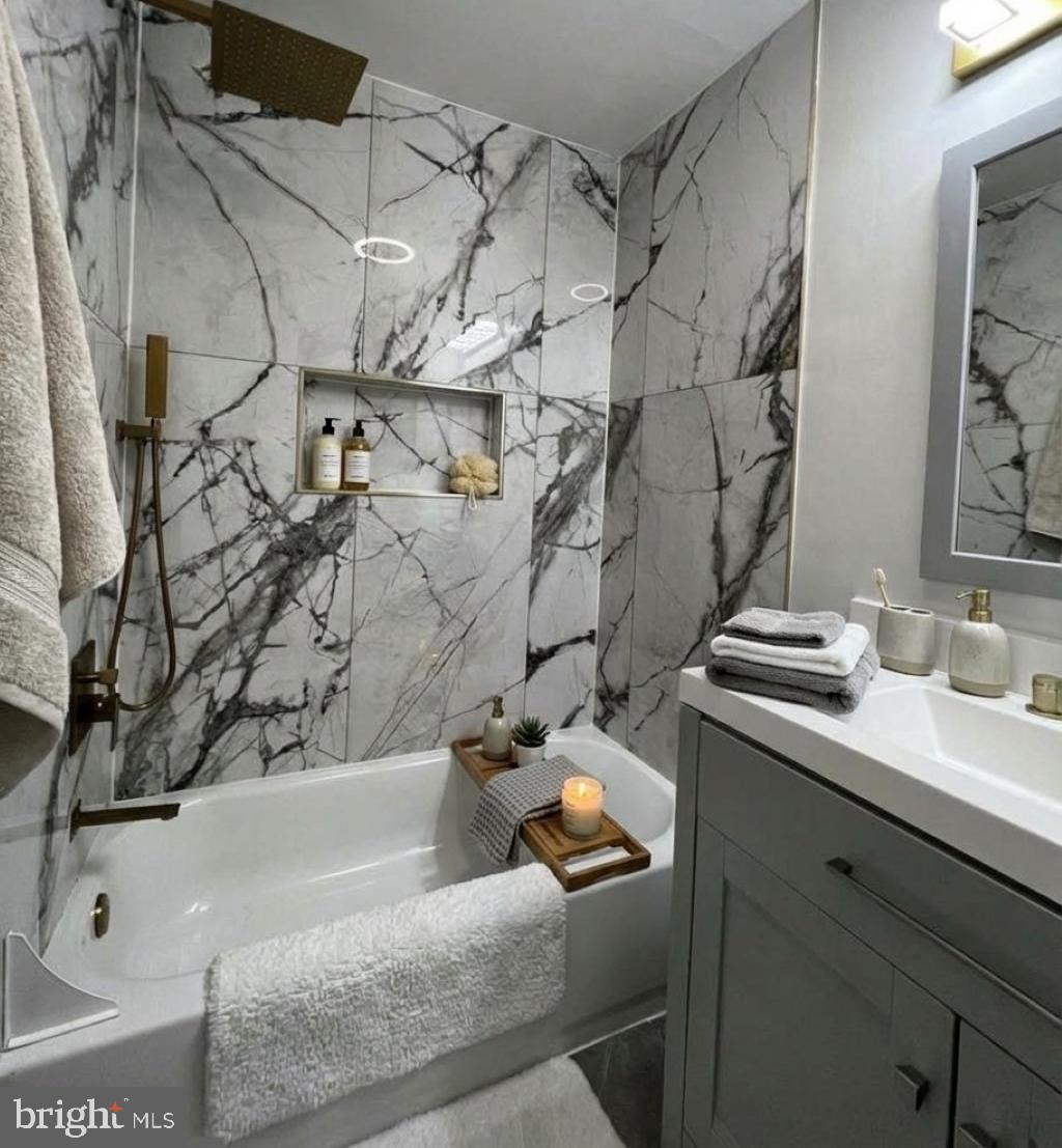 LOCUST GROVE - Residential