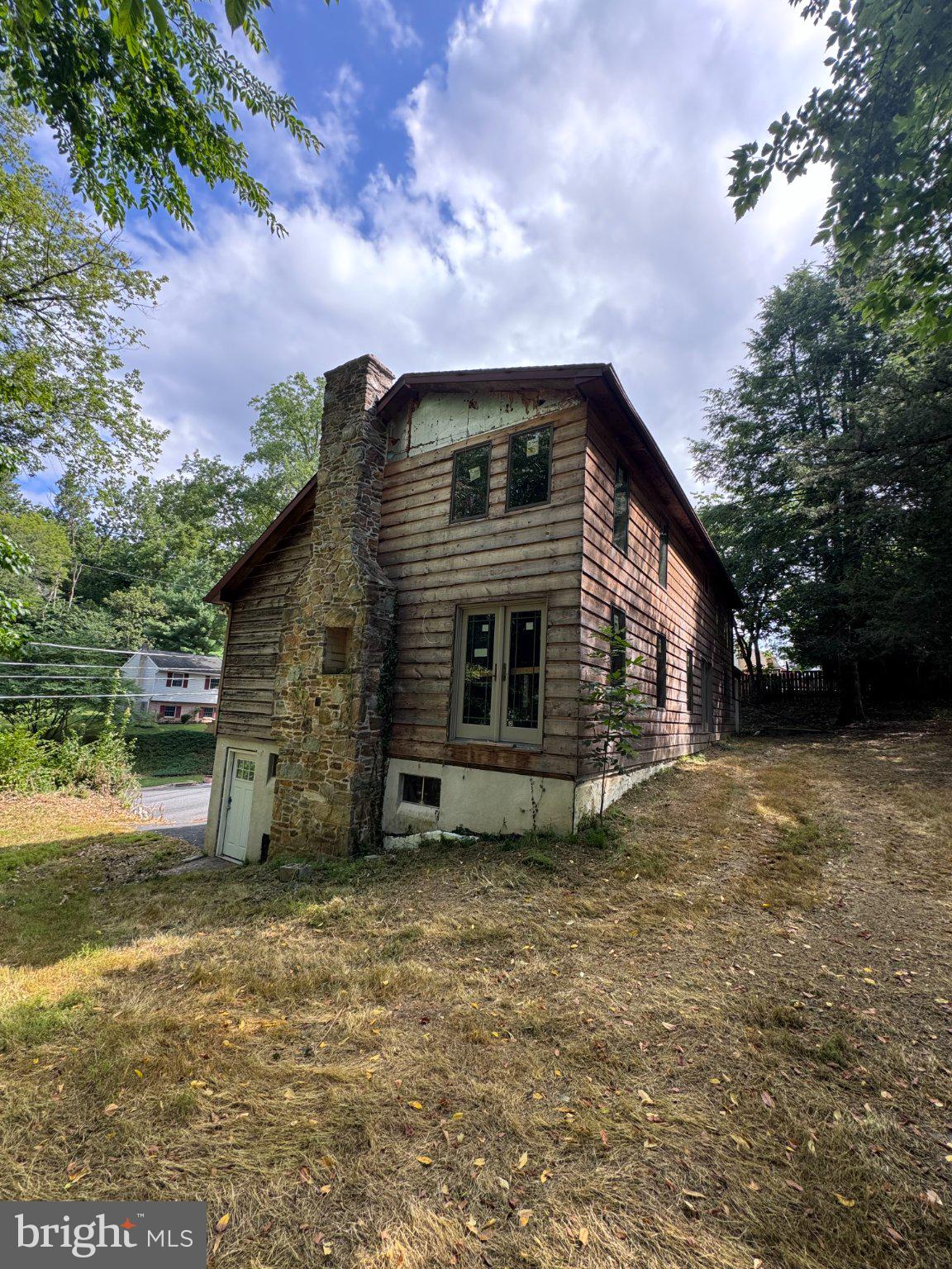 142 ECKMAN ROAD