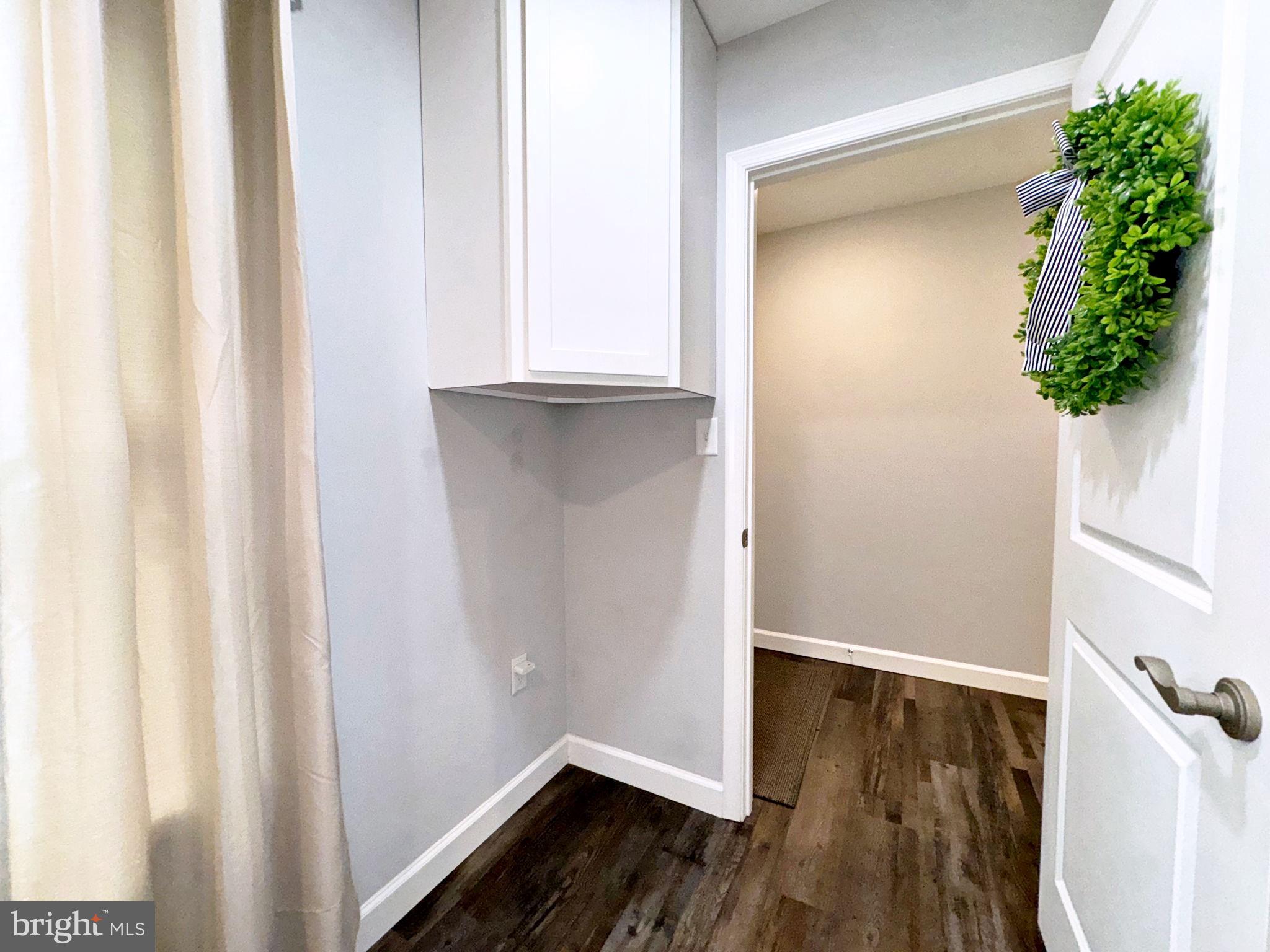 HIDDEN RIVER FARM - Residential