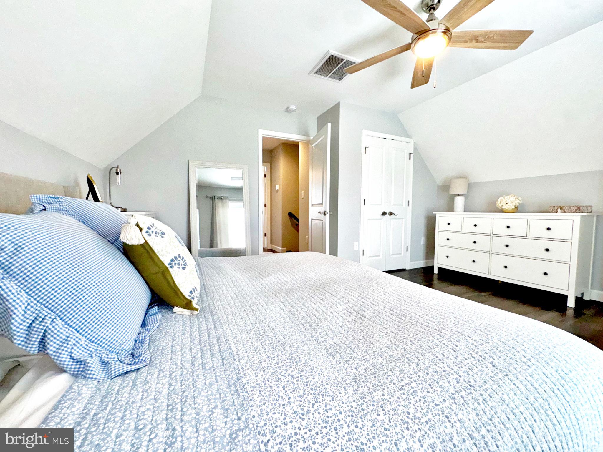 HIDDEN RIVER FARM - Residential