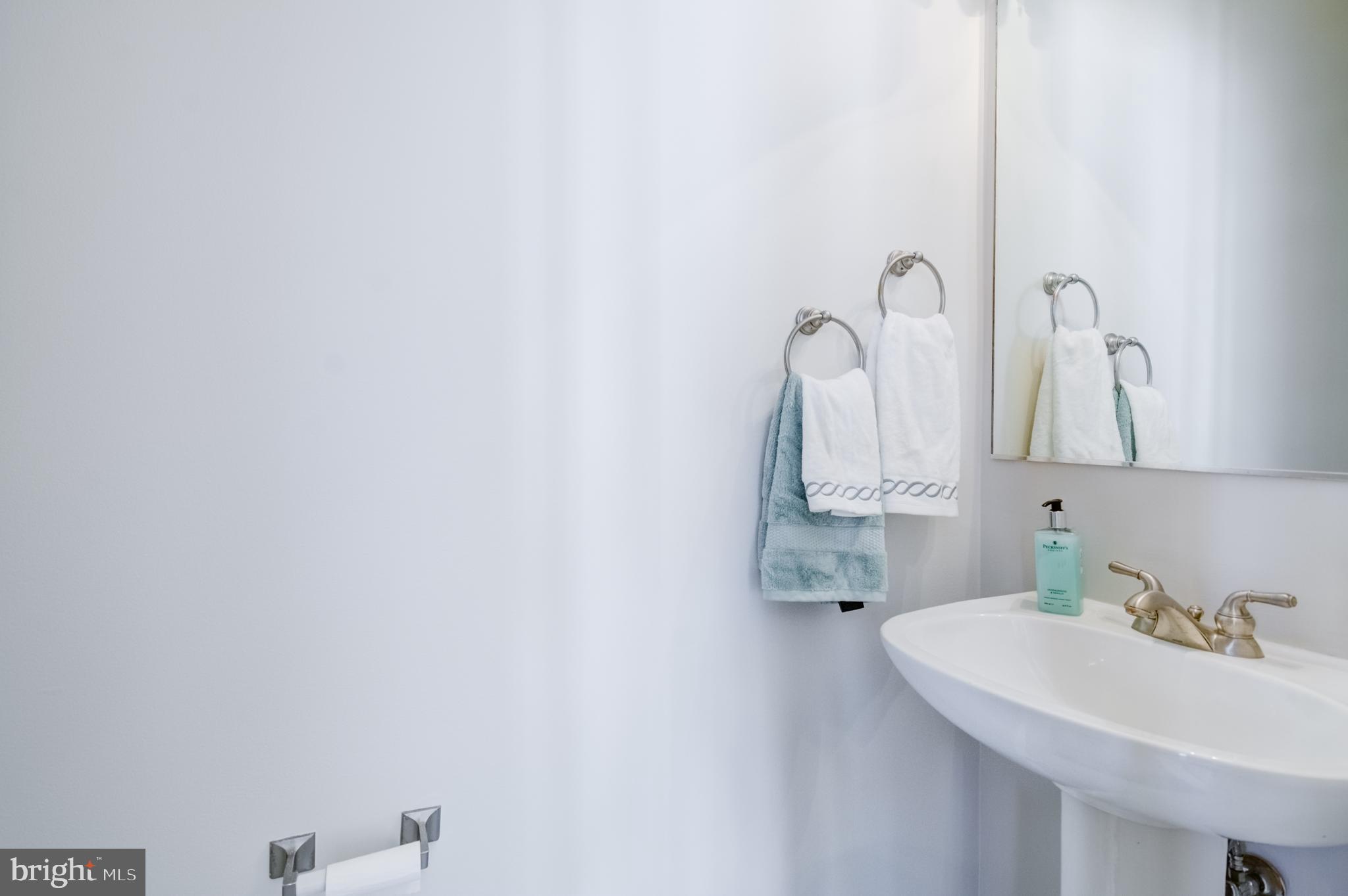 KINGSTOWNE - Residential Lease