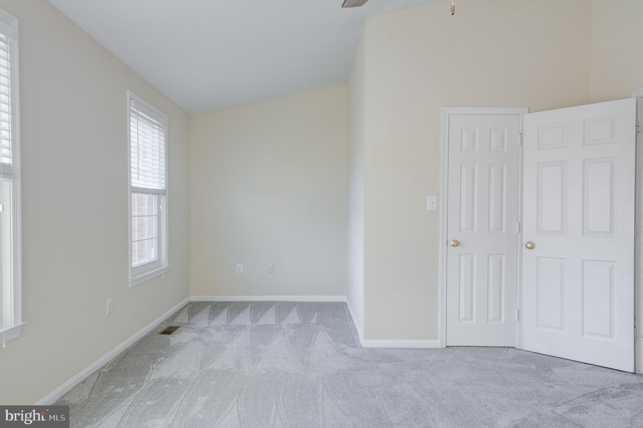 KINGSTOWNE - Residential Lease