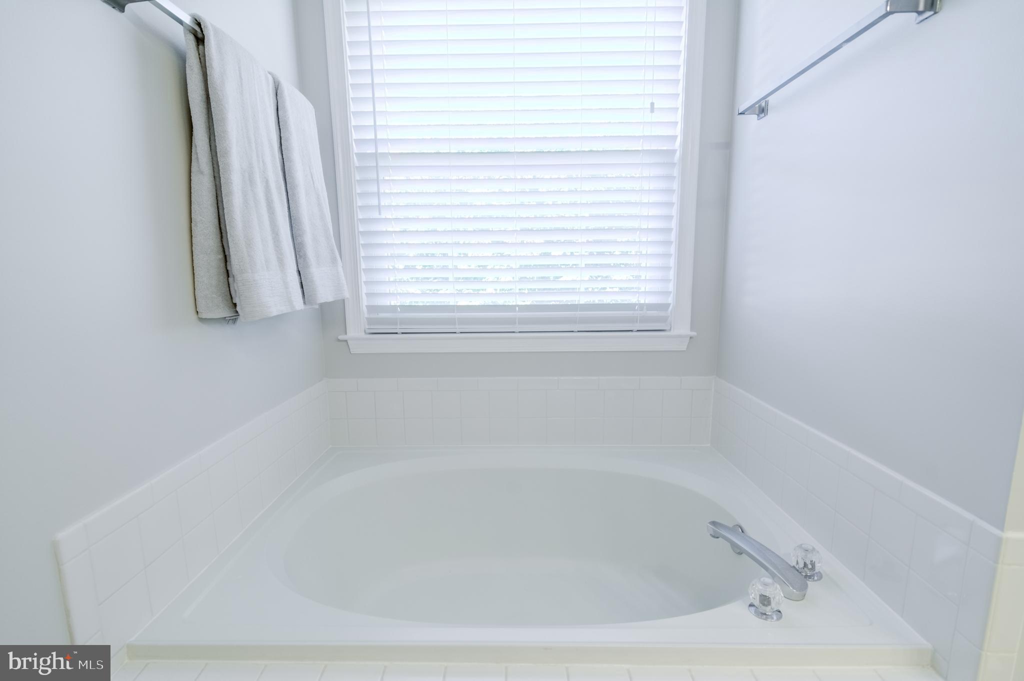 KINGSTOWNE - Residential Lease