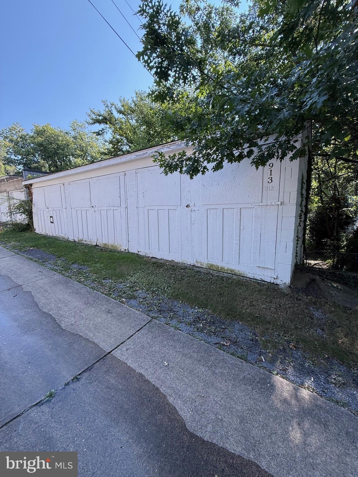 NORTH END - Residential Income