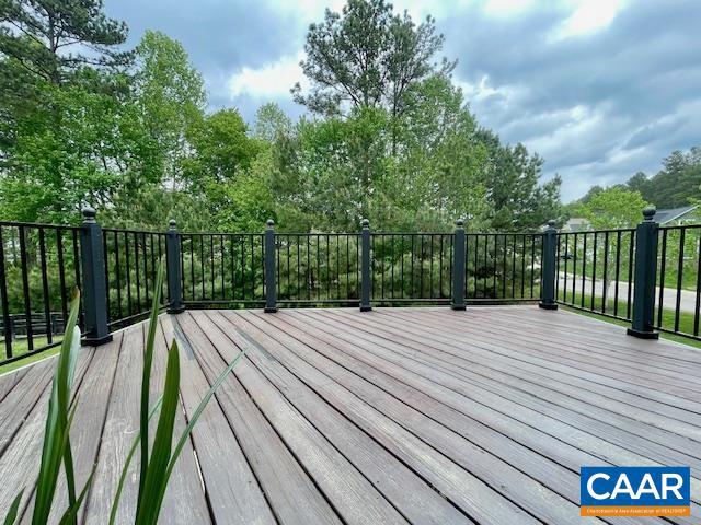 SPRING CREEK - Residential