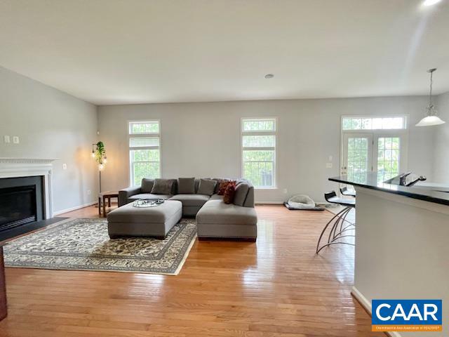 SPRING CREEK - Residential