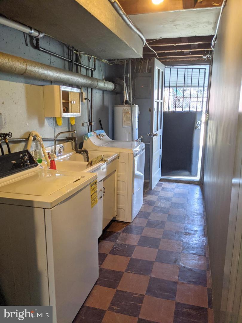 SOUTHBROOK PARK - Residential Lease