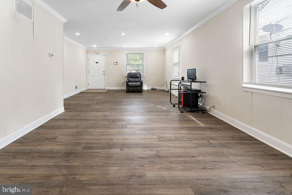 CAPITOL HEIGHTS - Residential