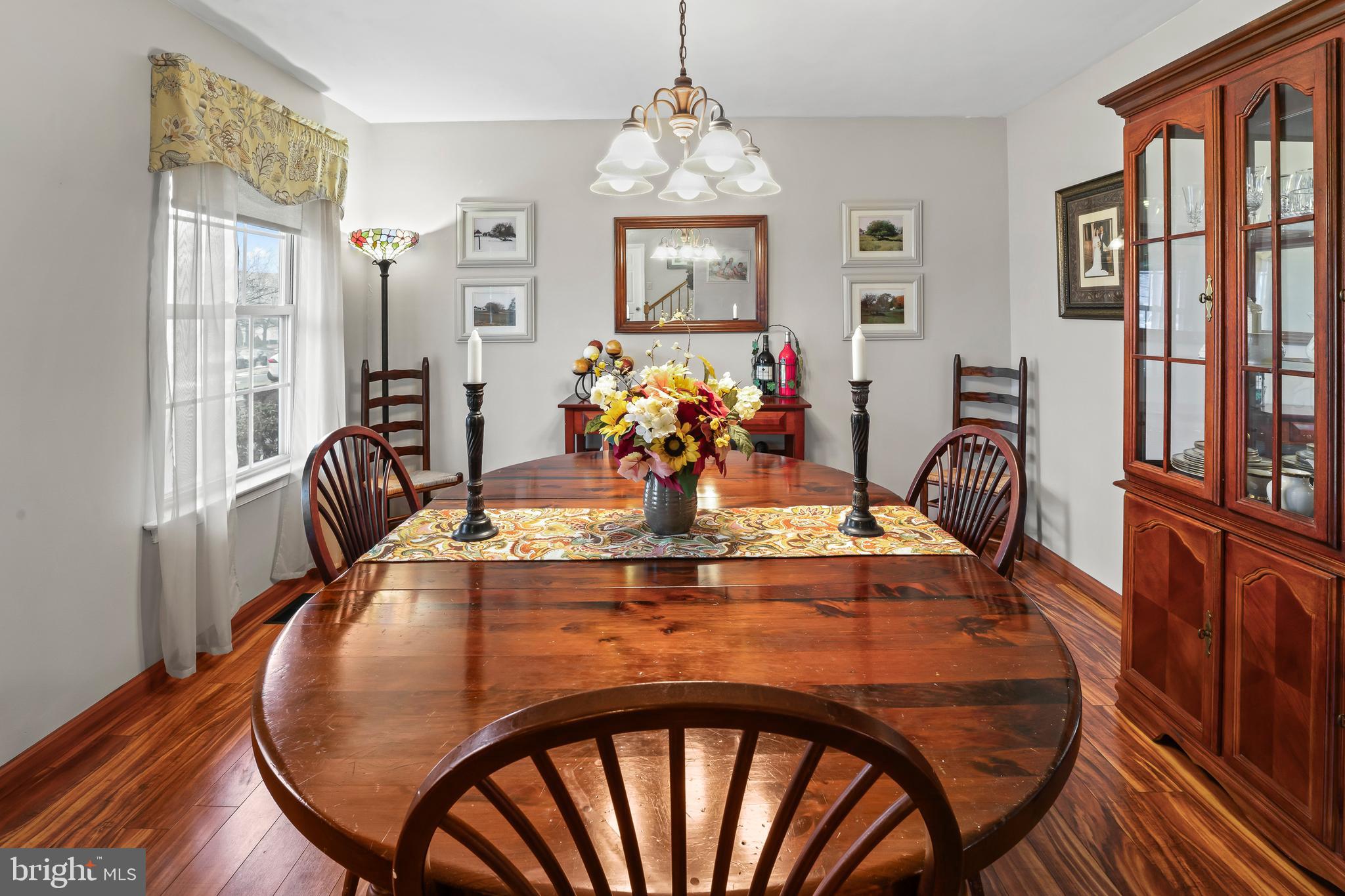 CABIN RUN ESTS - Residential