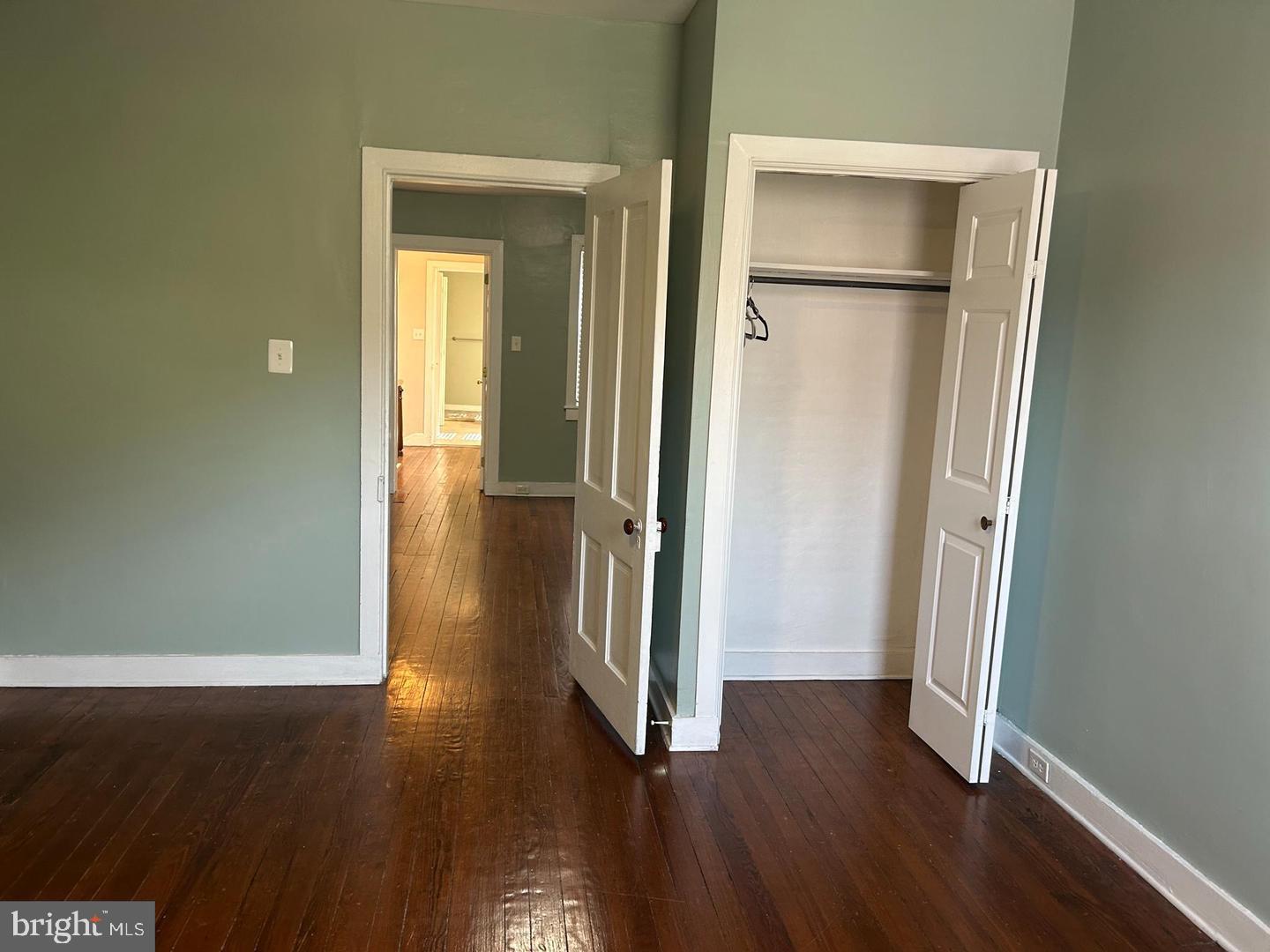 124 W HAMBURG STREET