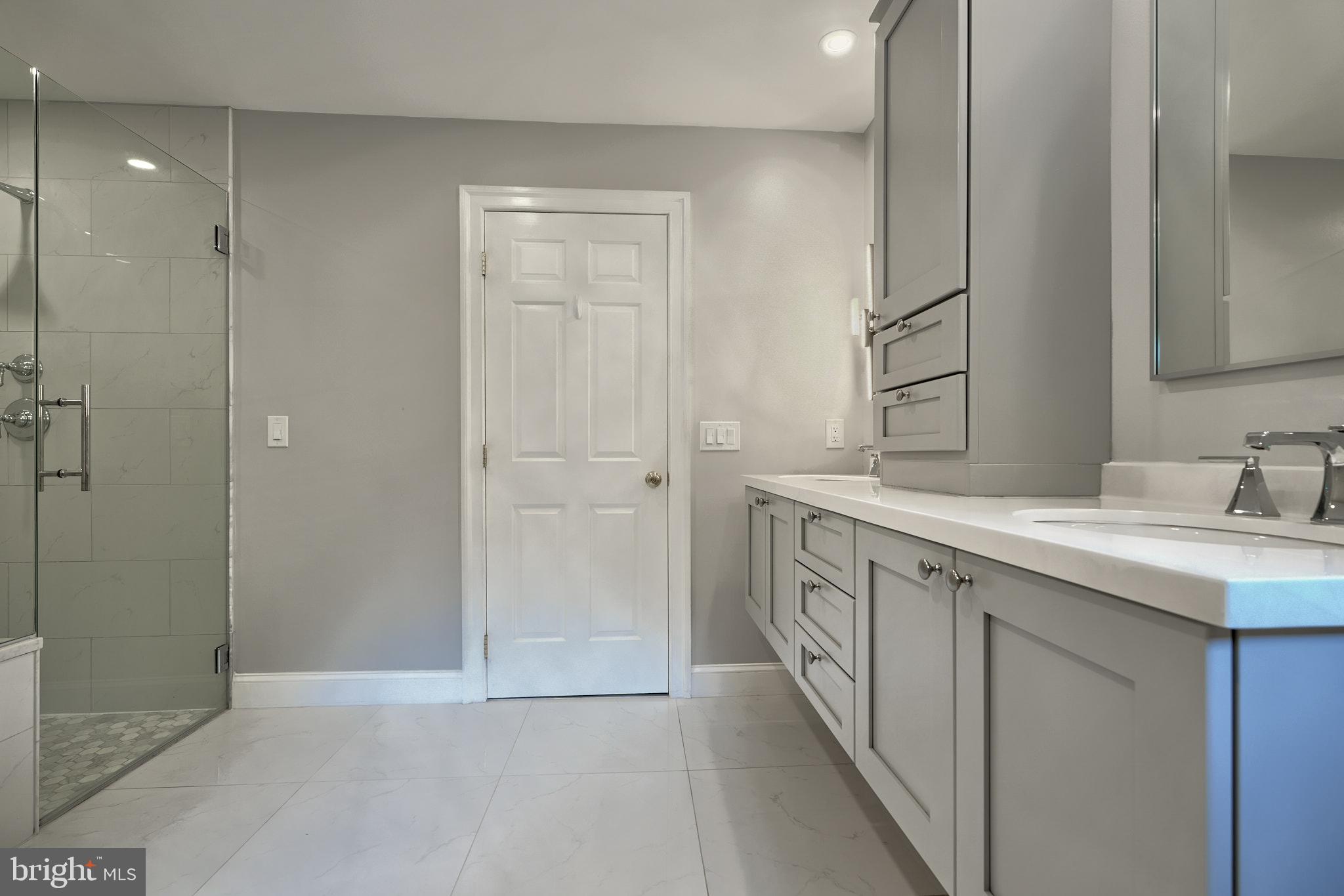 LAURELFORD - Residential