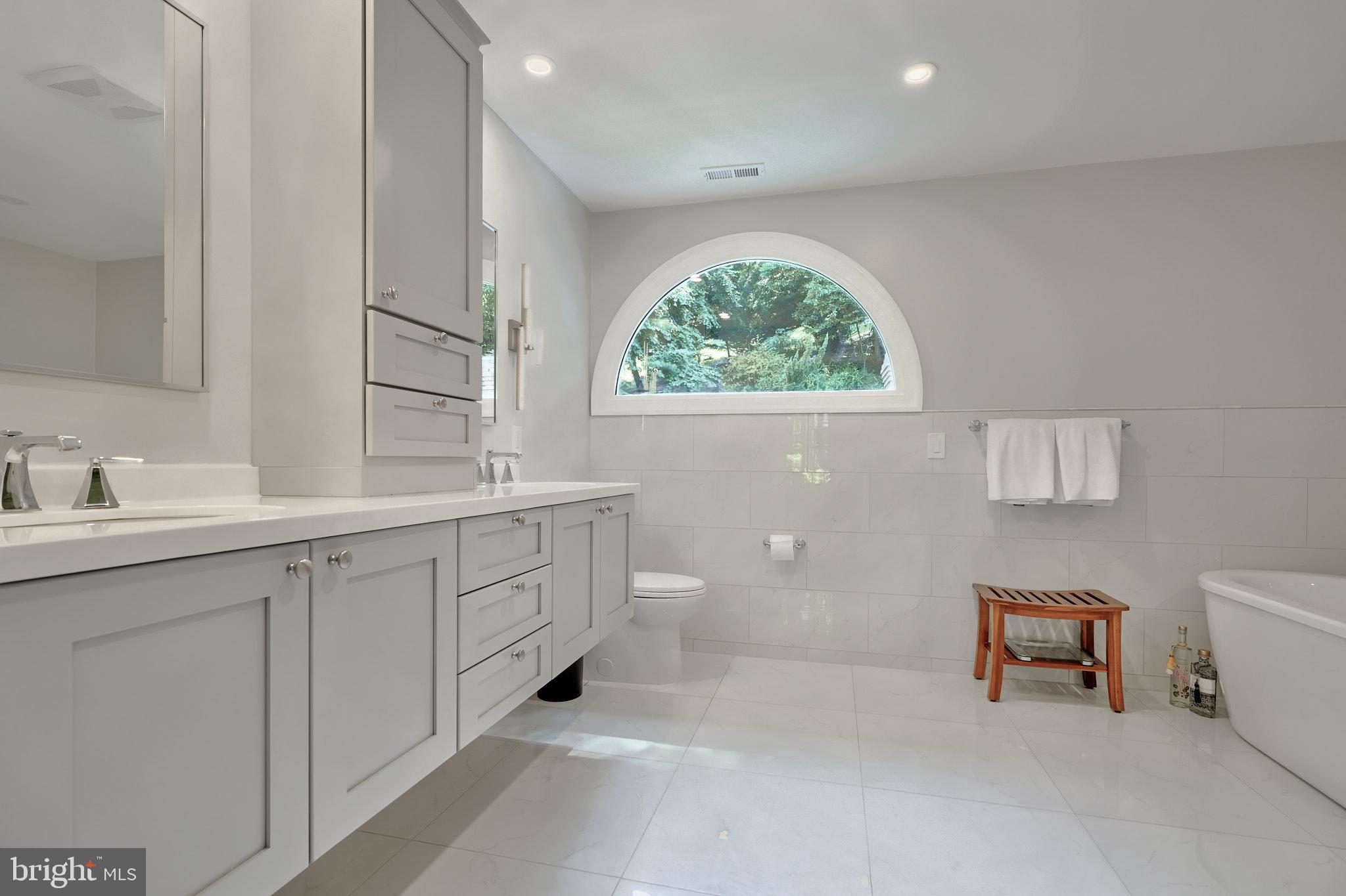 LAURELFORD - Residential