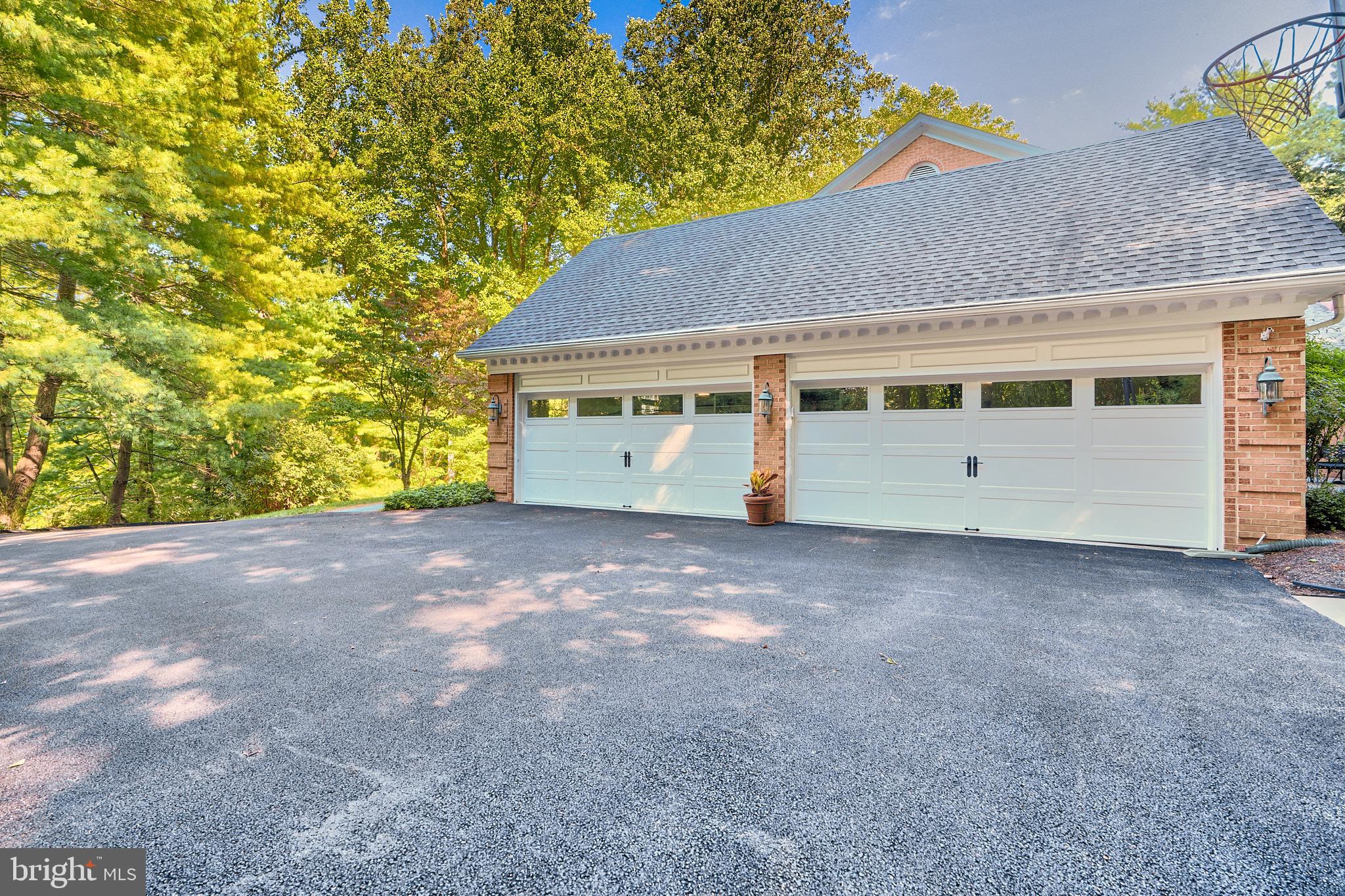 LAURELFORD - Residential