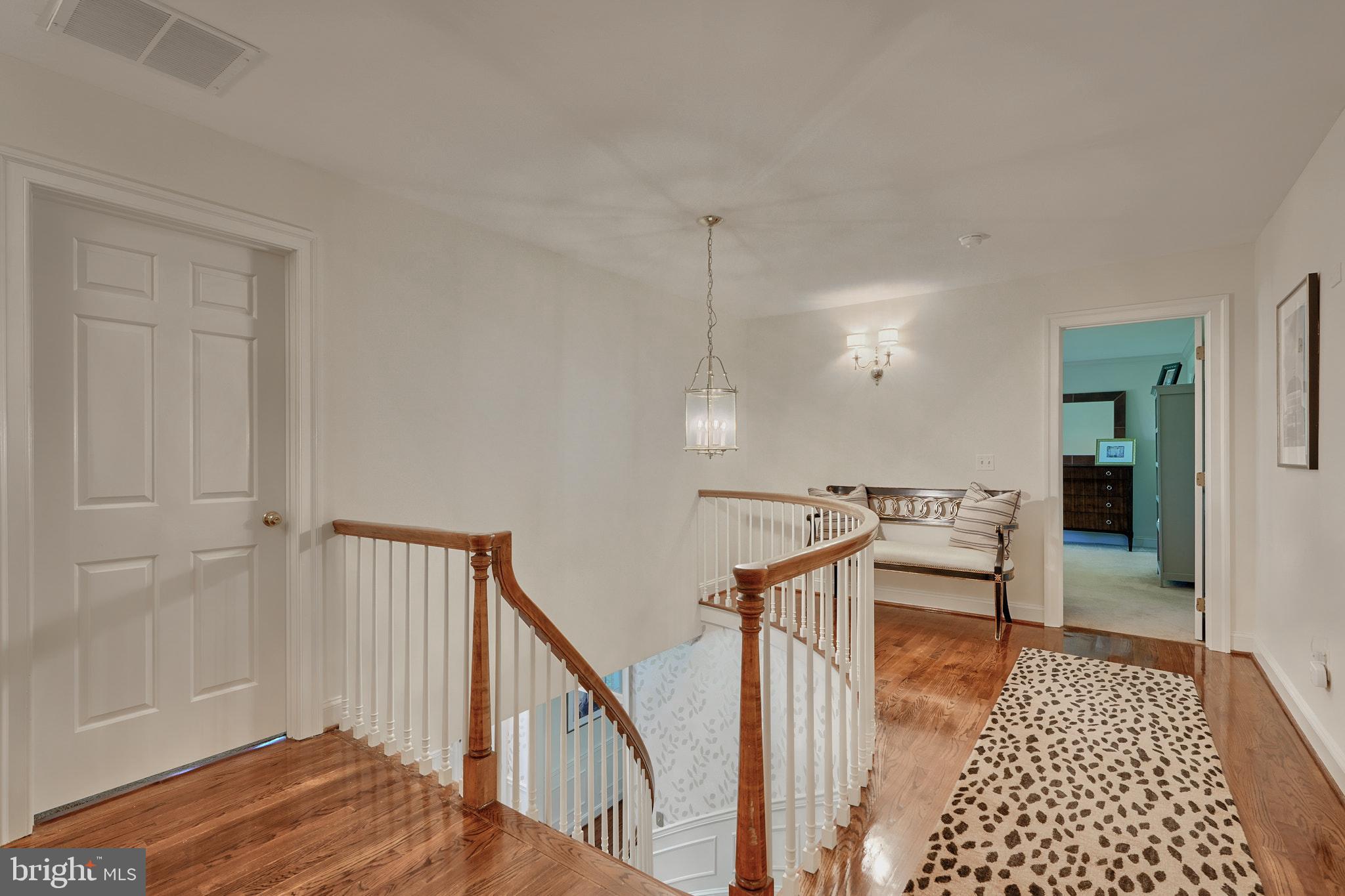 LAURELFORD - Residential