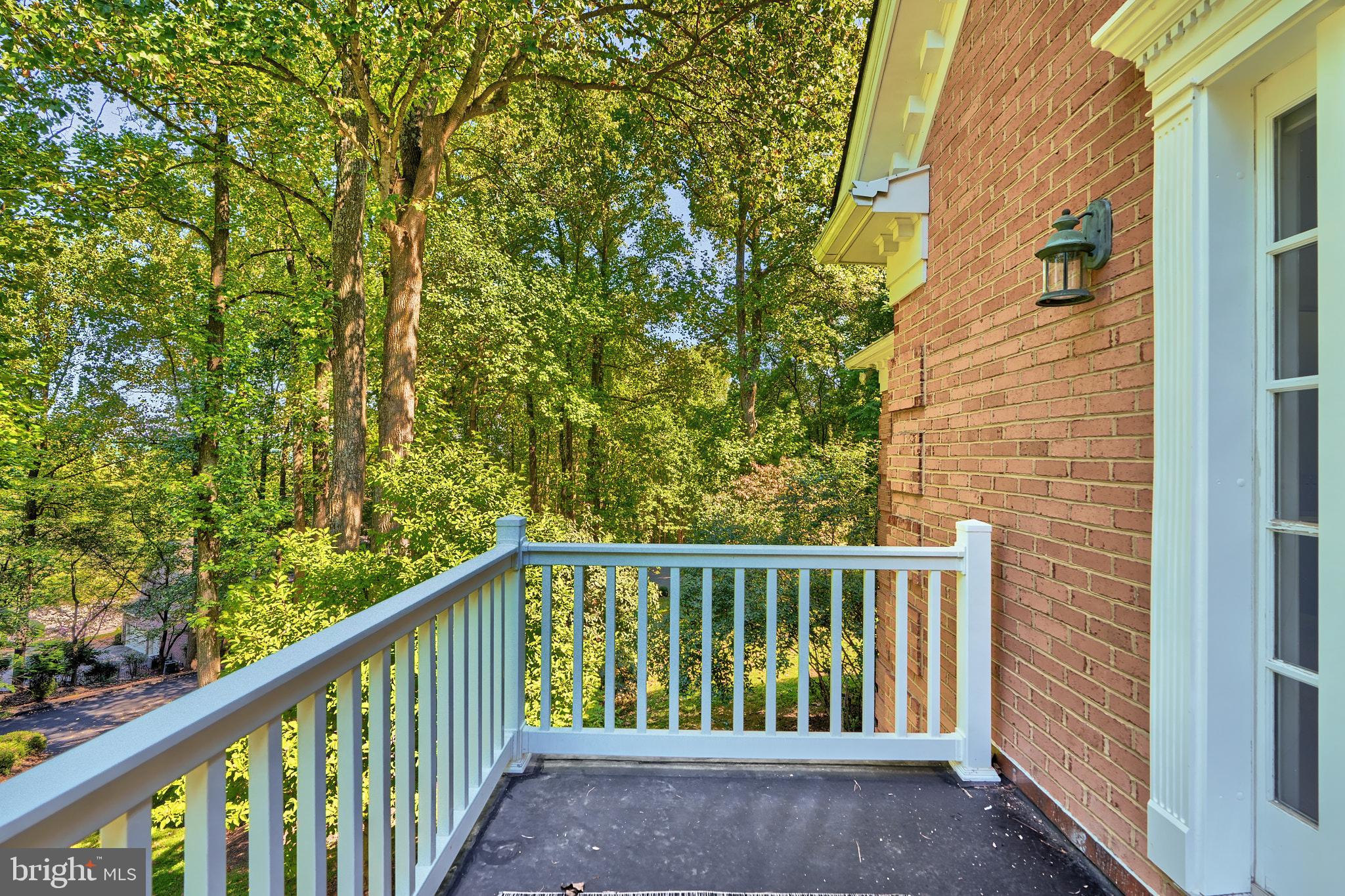 LAURELFORD - Residential