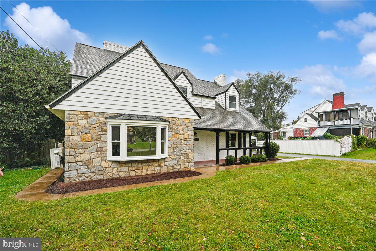 1214 MARTINSBURG PIKE