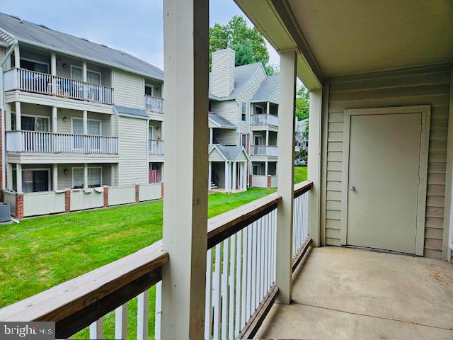 PENDERBROOK SQUARE CONDOMINIUMS - Residential Lease