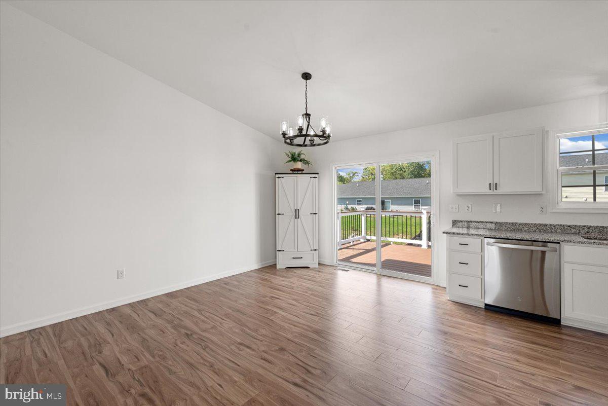 INWOOD VILLAGE - Residential