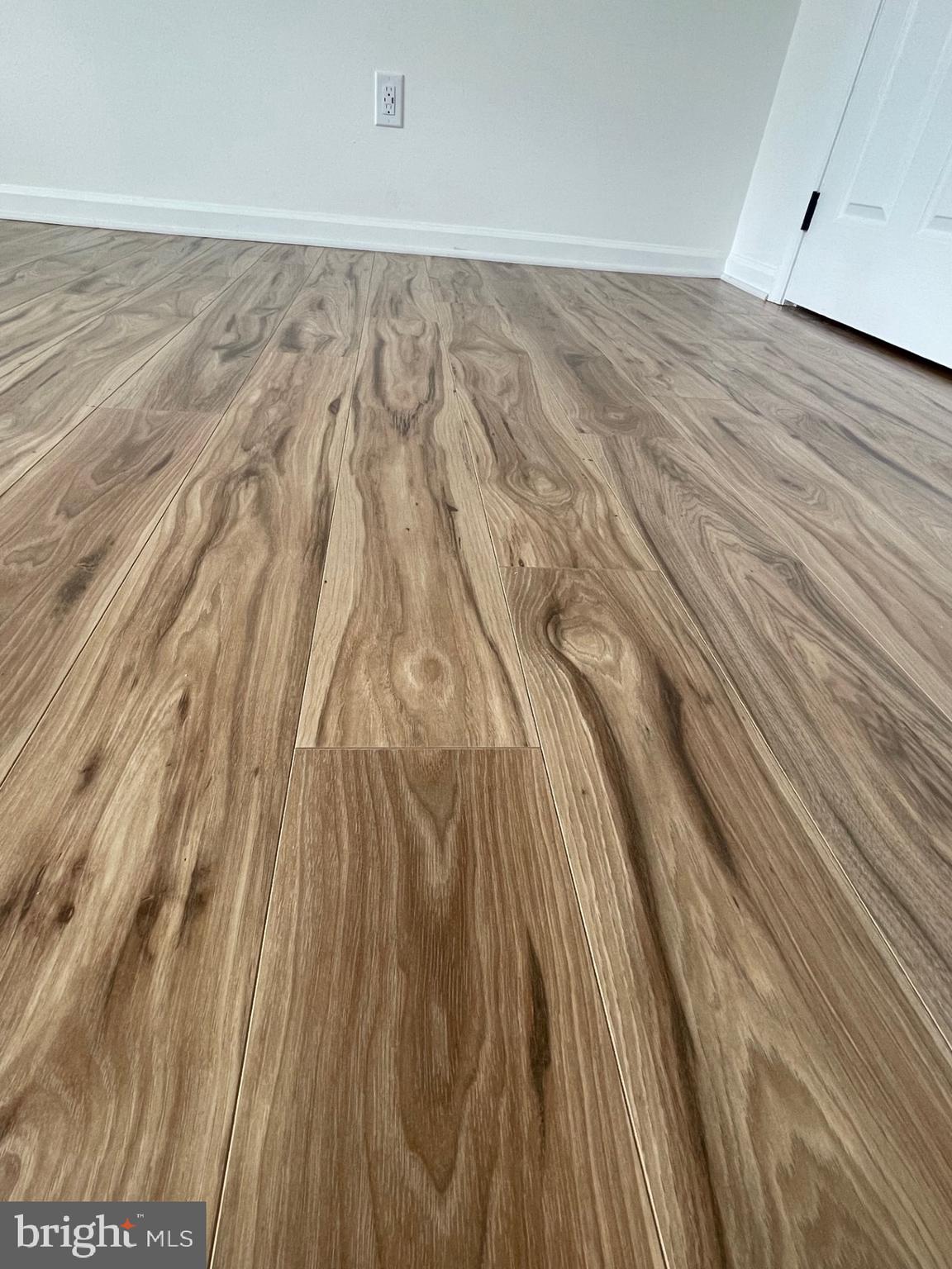 INWOOD VILLAGE - Residential