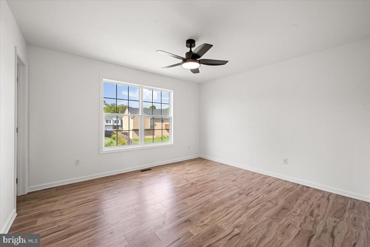 INWOOD VILLAGE - Residential