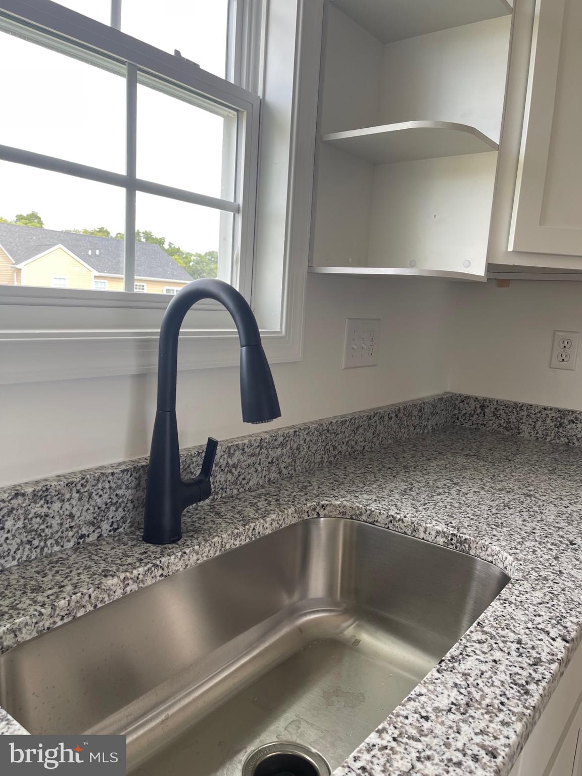 INWOOD VILLAGE - Residential