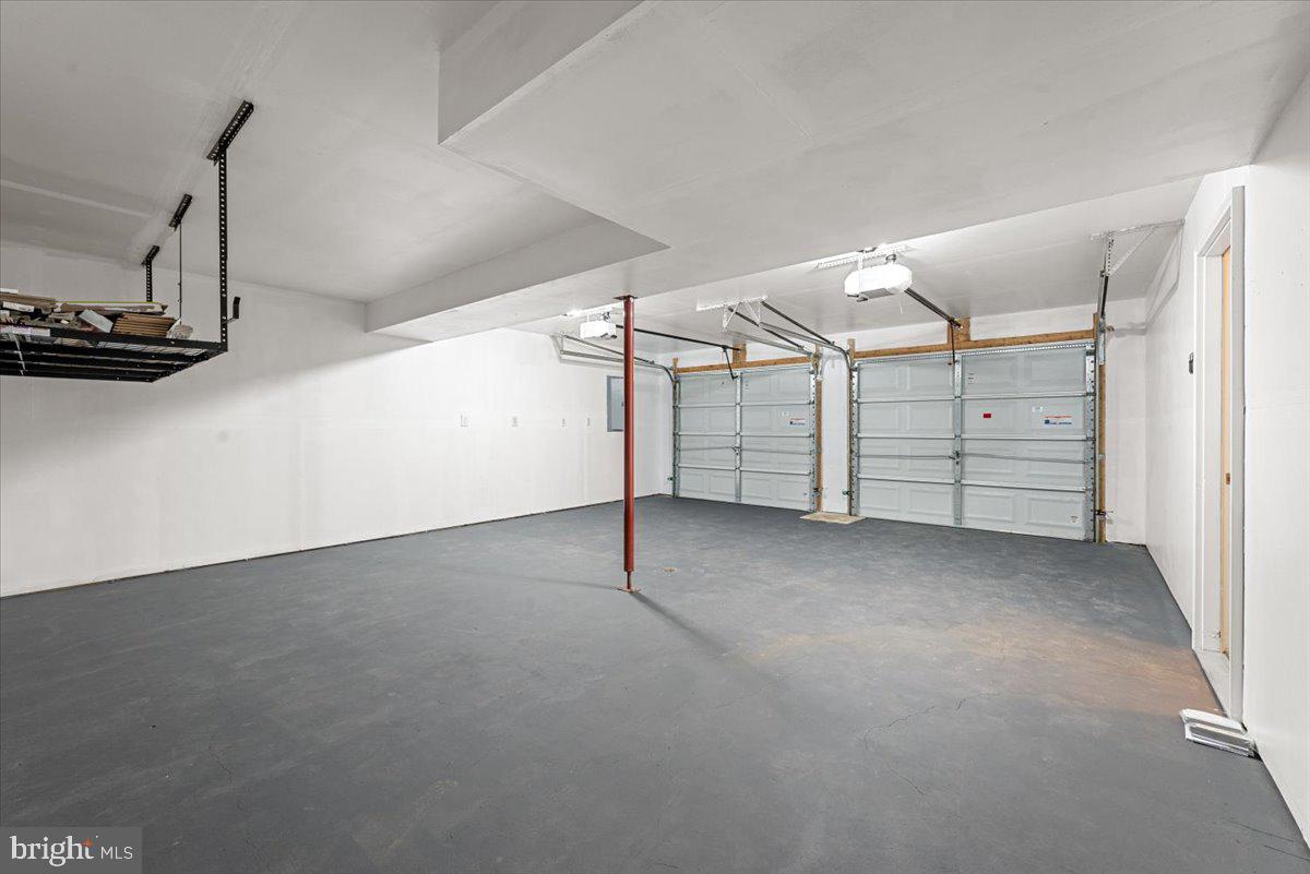 INWOOD VILLAGE - Residential