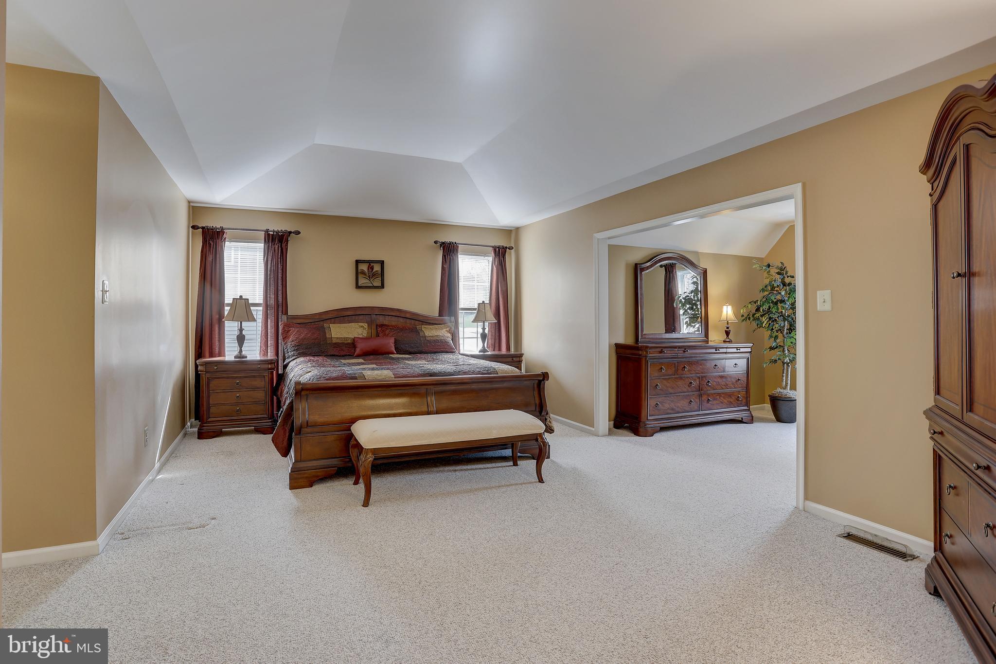 MEADOWS AT VALLEYFRG - Residential