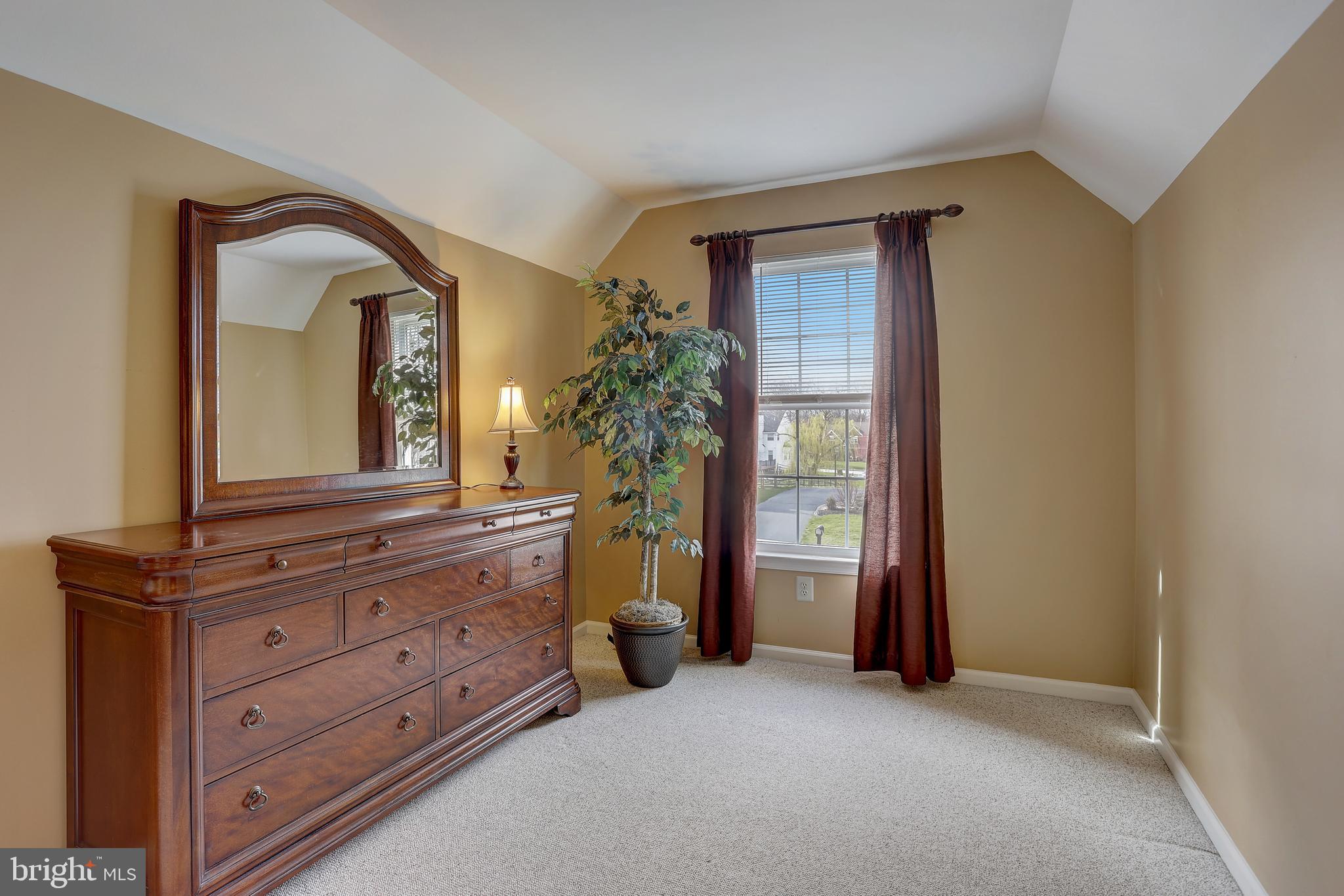 MEADOWS AT VALLEYFRG - Residential