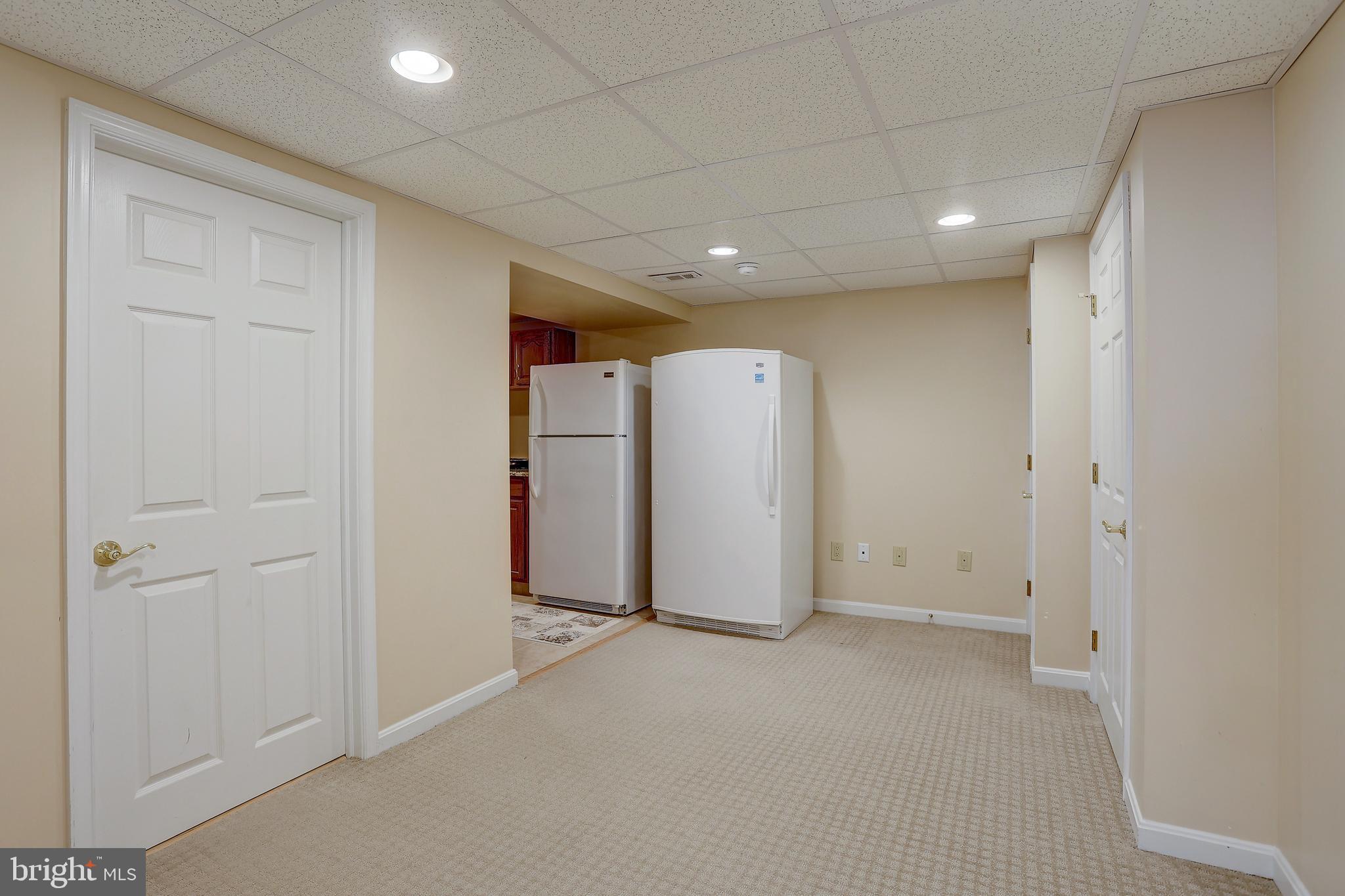 MEADOWS AT VALLEYFRG - Residential